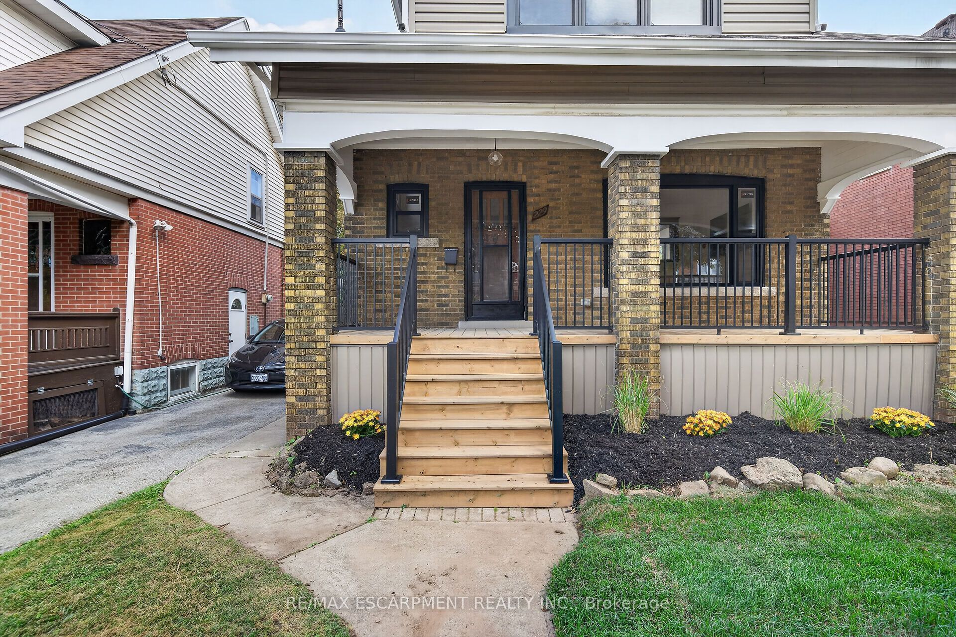229 Park Row S, Hamilton, ON L8K 2K4 photo 4