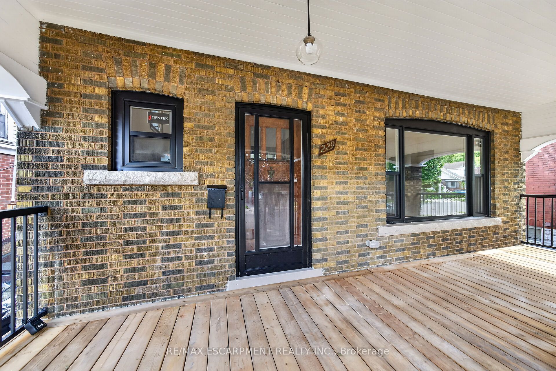 229 Park Row S, Hamilton, ON L8K 2K4 photo 5