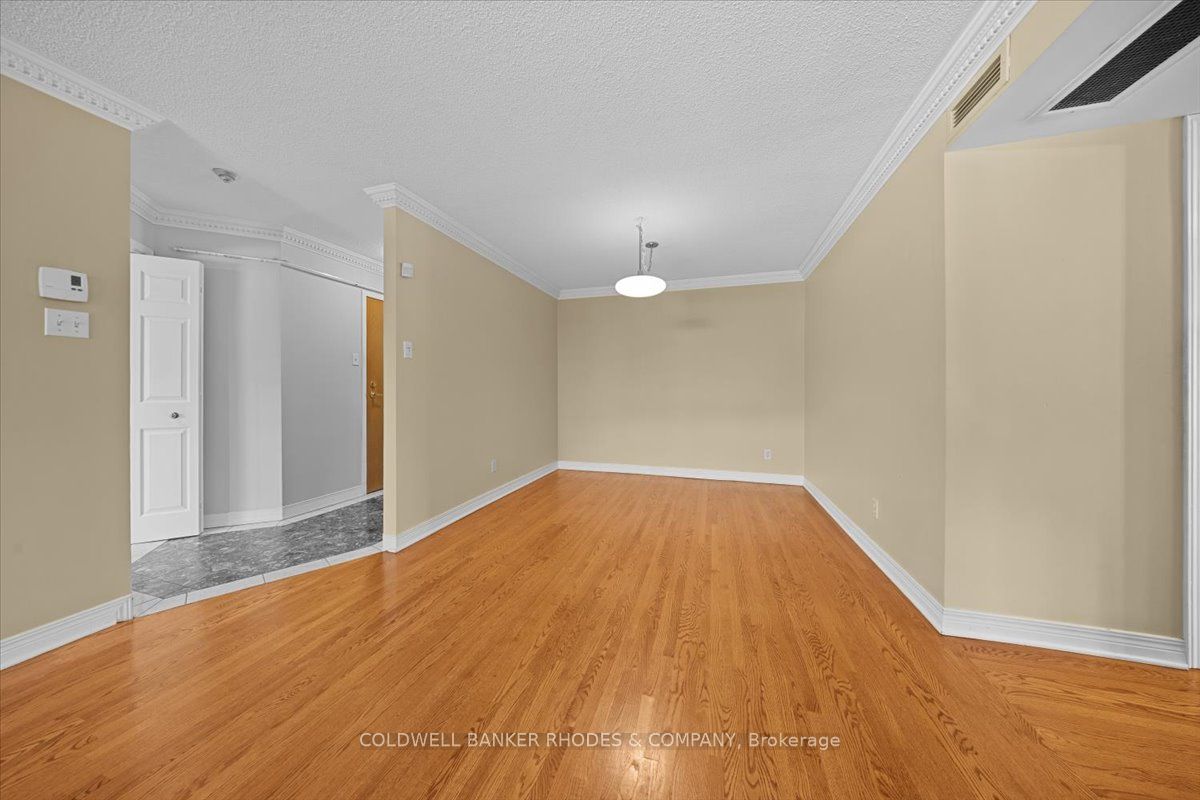 939 North River Road 205, Overbrook - Castleheights and Area, ON K1K 3V2 photo 3