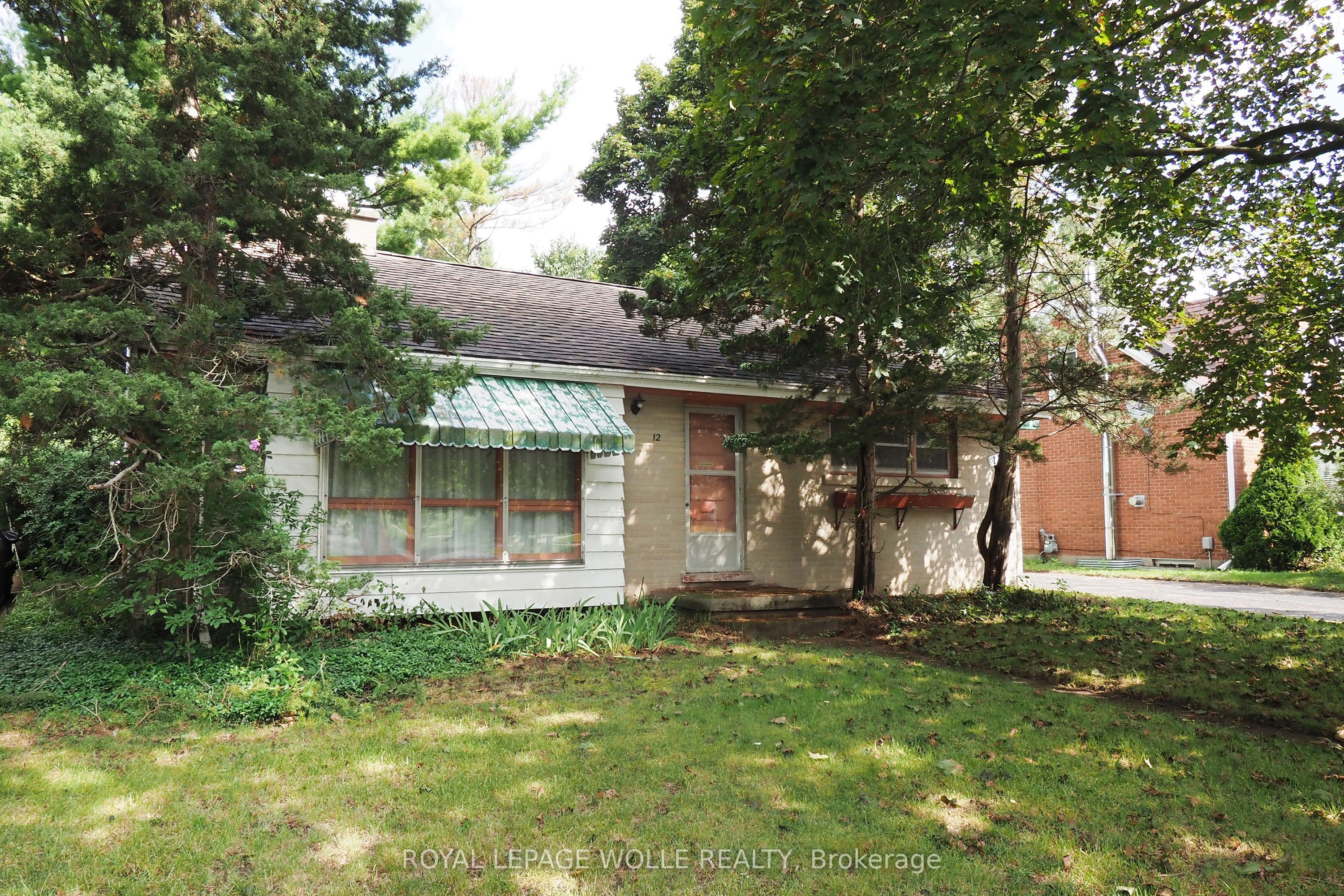 12 Oakwood Avenue, Kitchener, ON N2H 6G9 photo 3