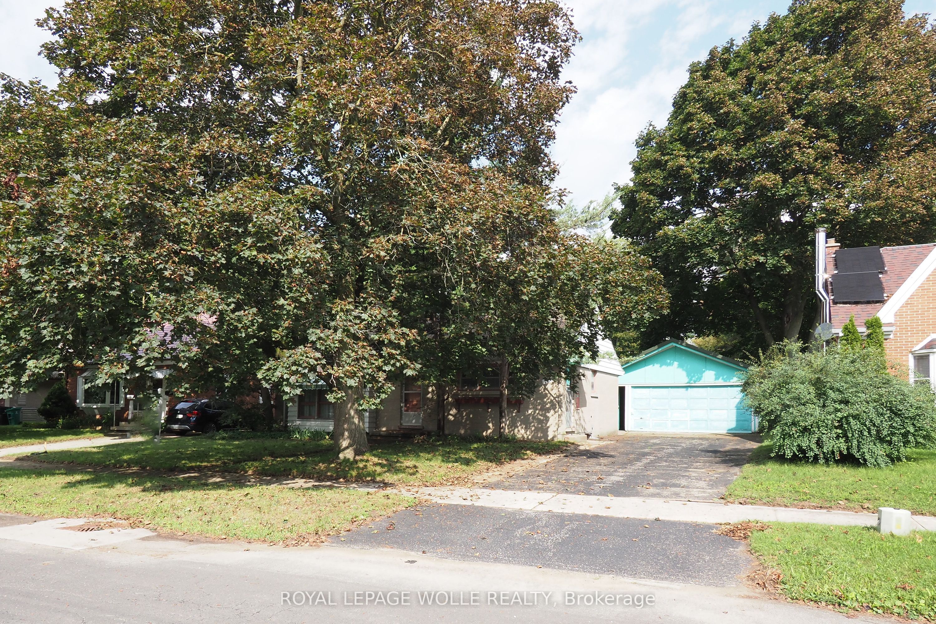 12 Oakwood Avenue, Kitchener, ON N2H 6G9 photo 4