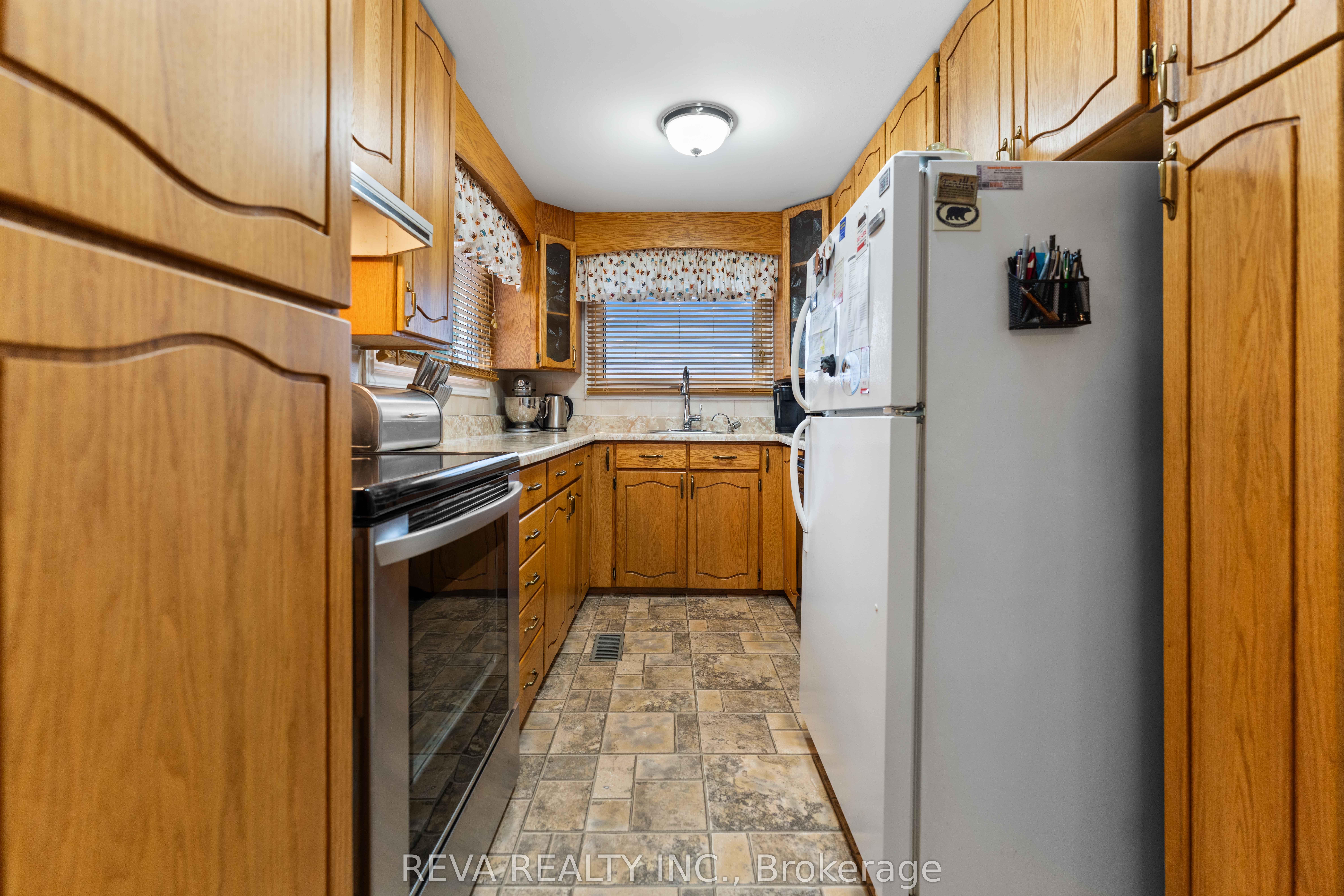 146 Centre Road, Hastings Highlands, ON K0L 2K0 photo 3