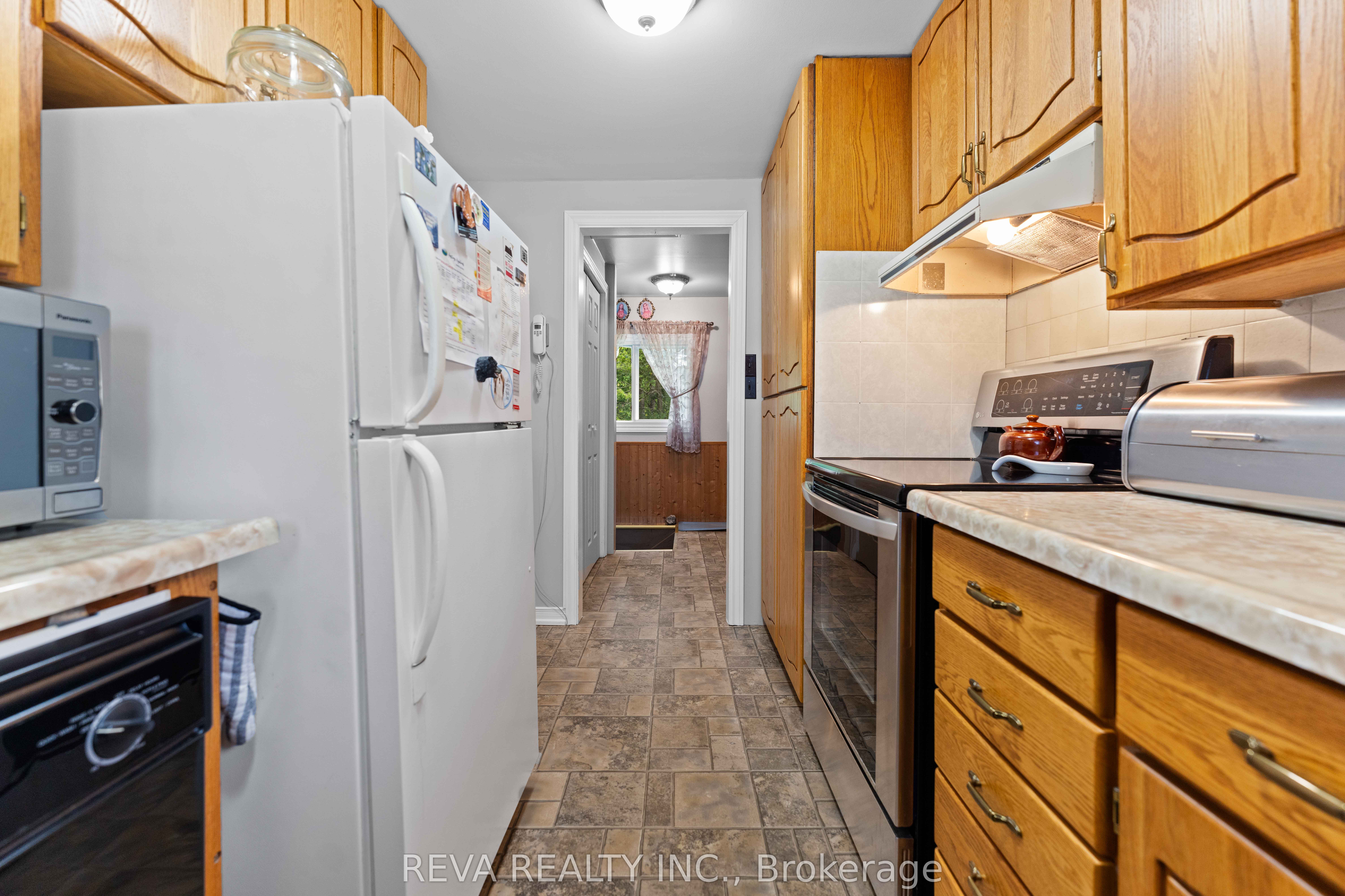 146 Centre Road, Hastings Highlands, ON K0L 2K0 photo 5