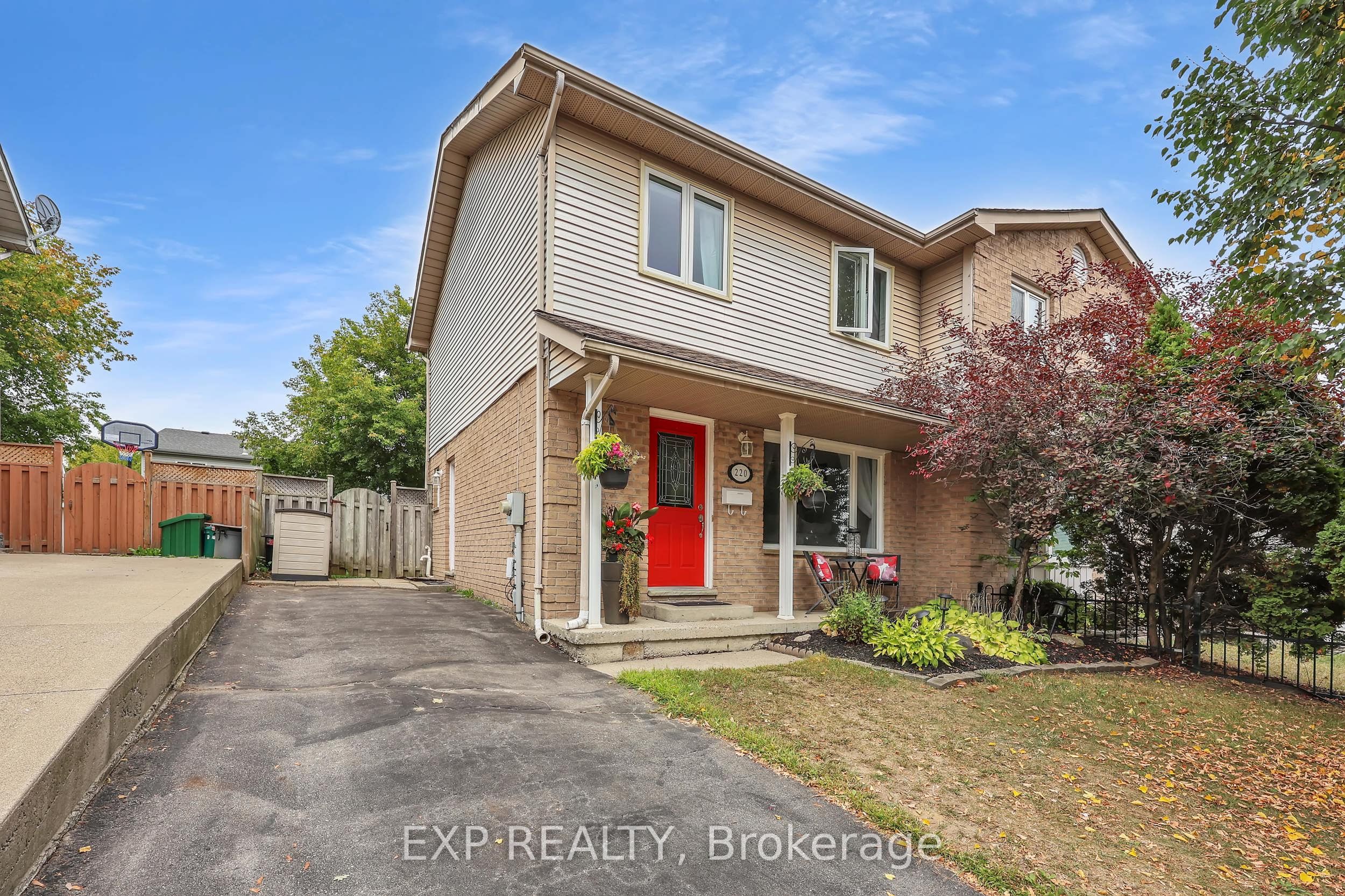 220 Scott Road, Cambridge, ON N3C 3Z8 photo 2