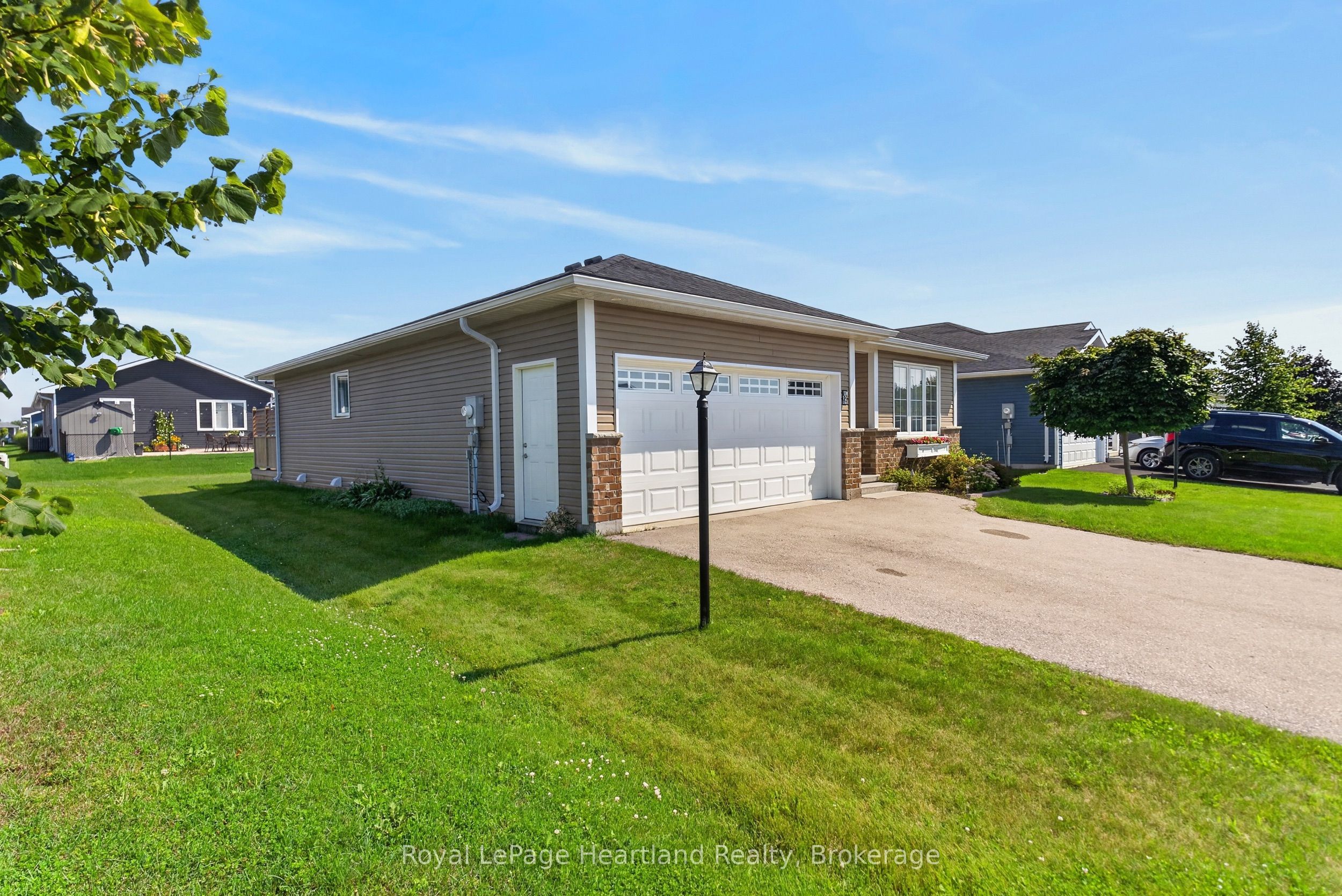 12 Windward Way N, Ashfield-Colborne-Wawanosh, ON N7A 0C6 photo 5