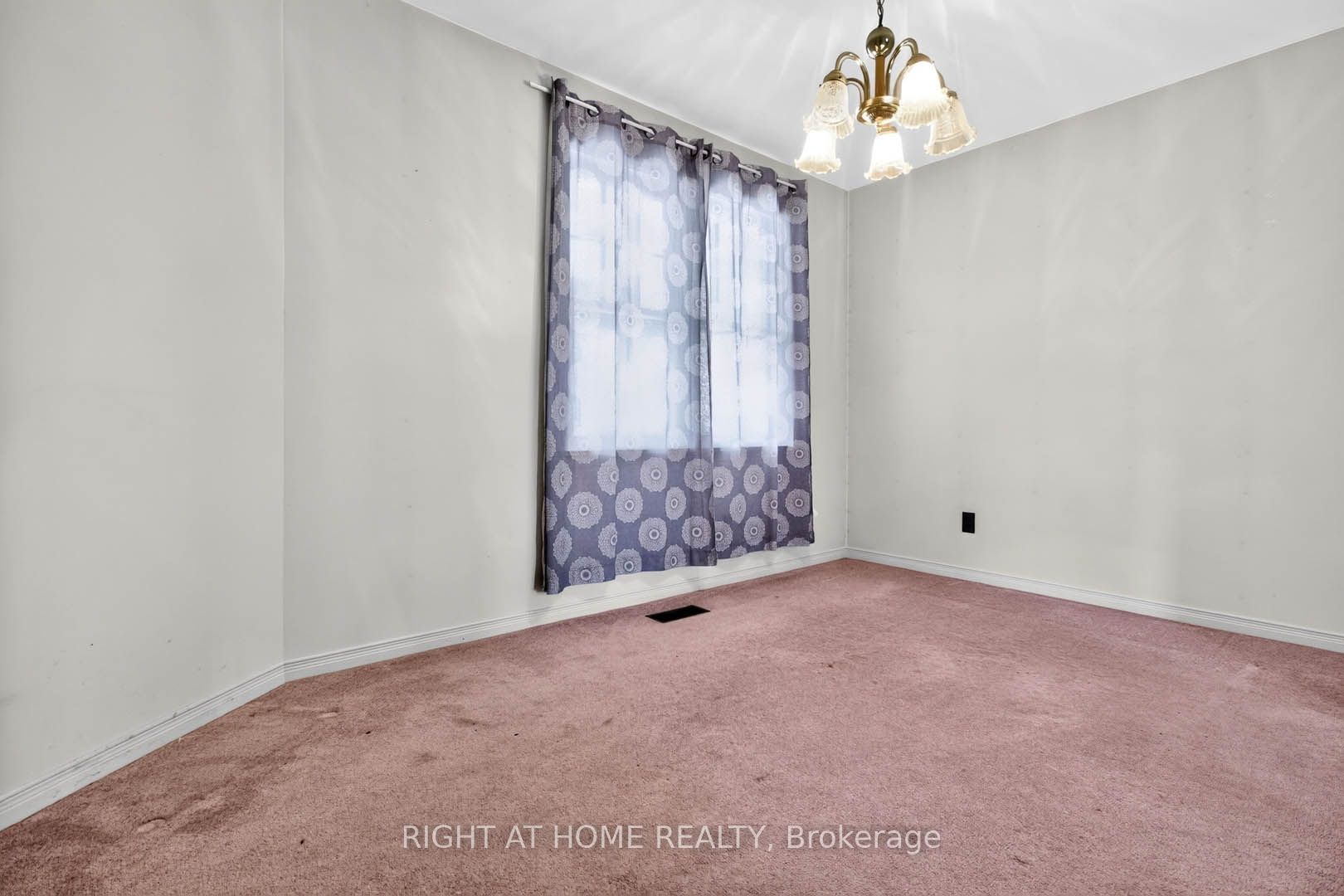 8 Amelia Street, Brant, ON N3L 1Z3 photo 5