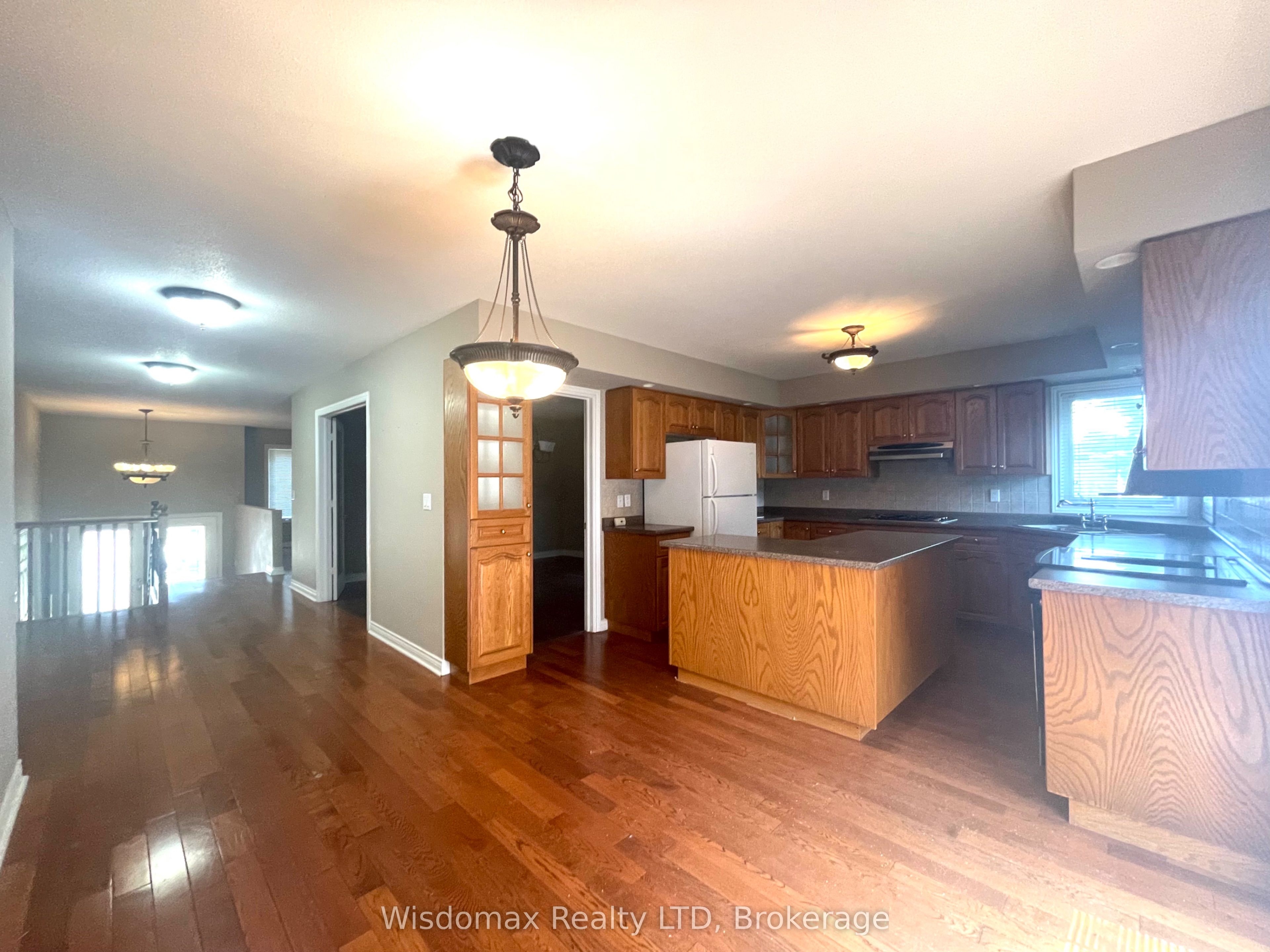 19 CHAPEL HILL Crescent, Welland, ON L3C 6P9 photo 5