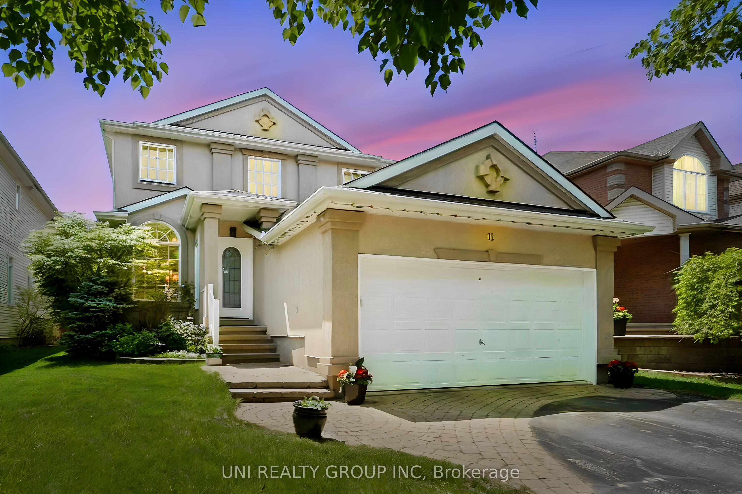 11 LANGFORD Crescent, Kanata, ON K2K 2N4 photo 2