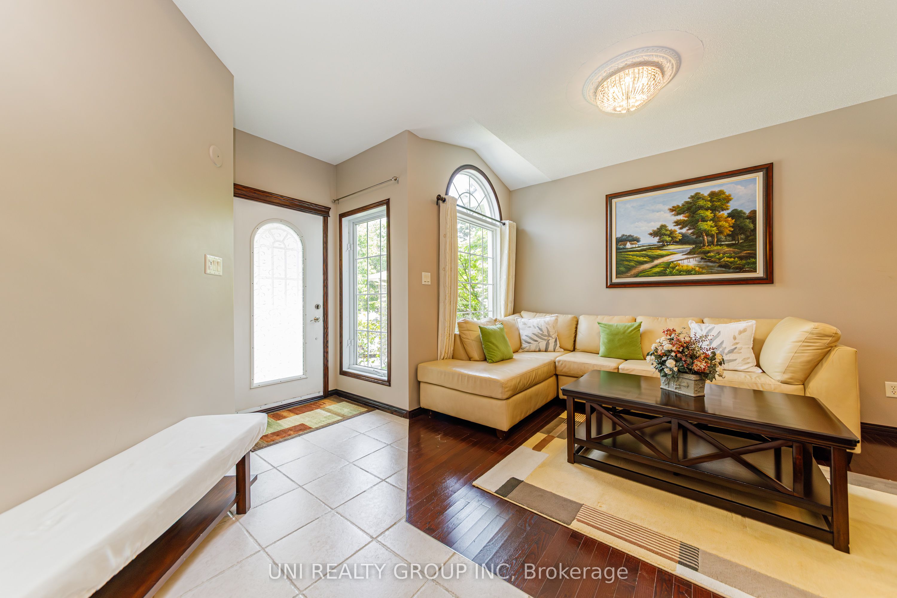 11 LANGFORD Crescent, Kanata, ON K2K 2N4 photo 4
