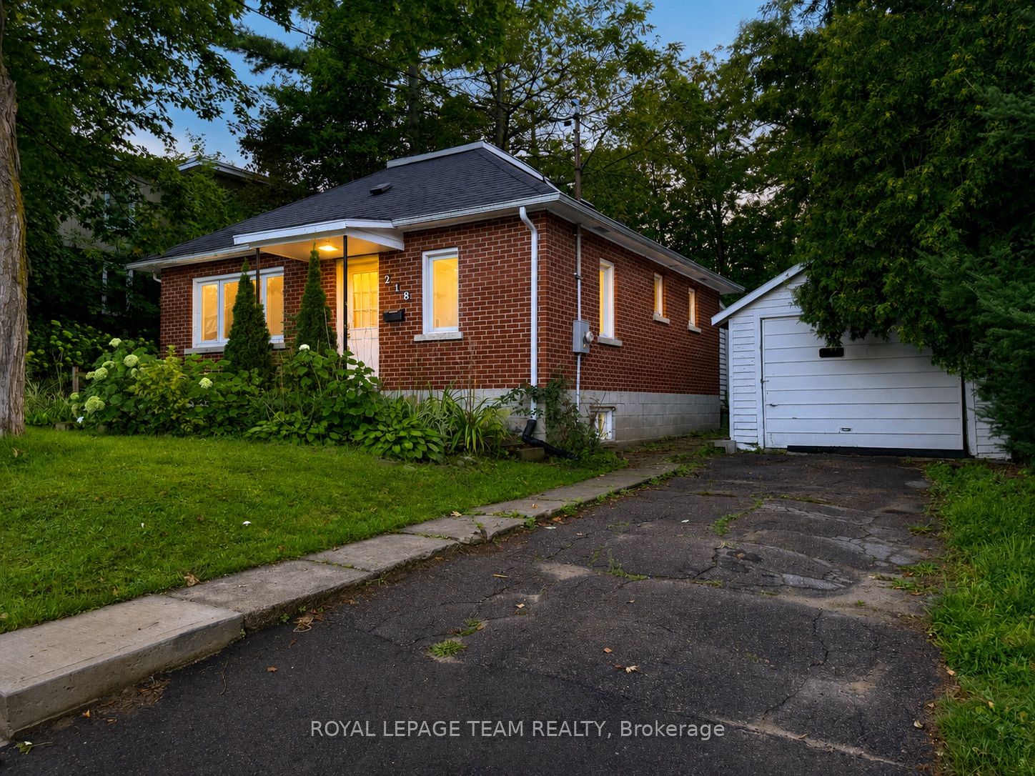 218 Fraser Street, Pembroke, ON K8A 1X5