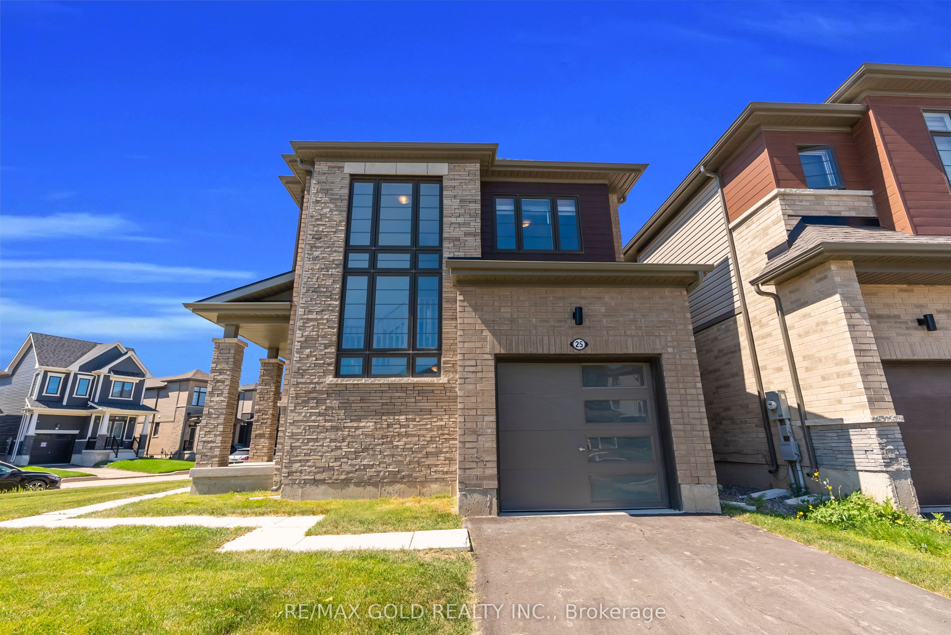 25 Heritage Way, Thorold, ON L2V 0N9 photo 5