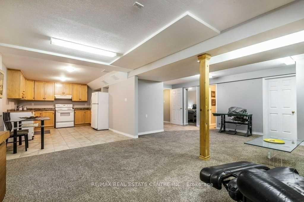 131 Mcnichol Drive Basemen, Cambridge, ON N1P 1E1 photo 4