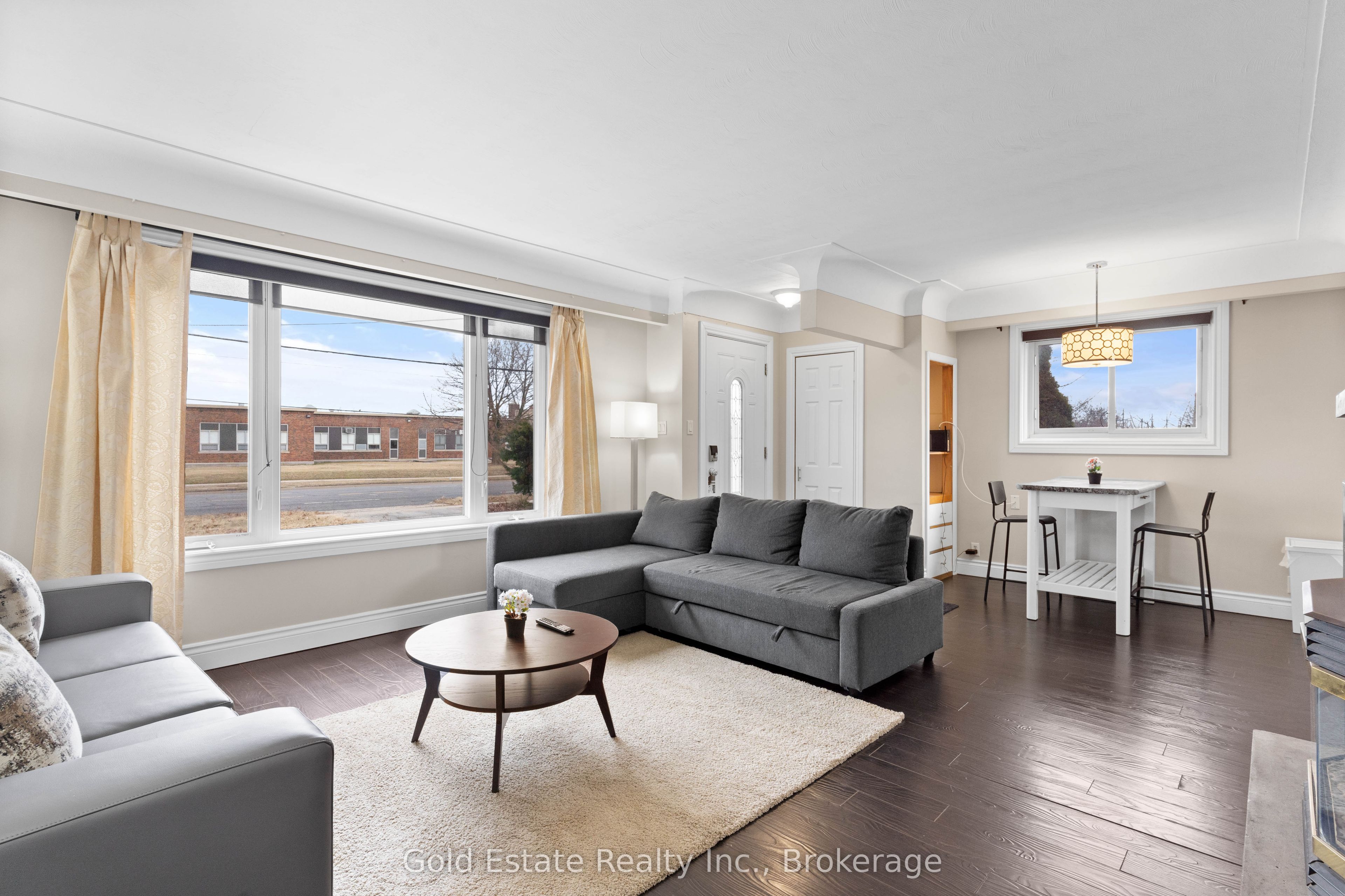 298 Barton Street, Hamilton, ON L8E 2K6