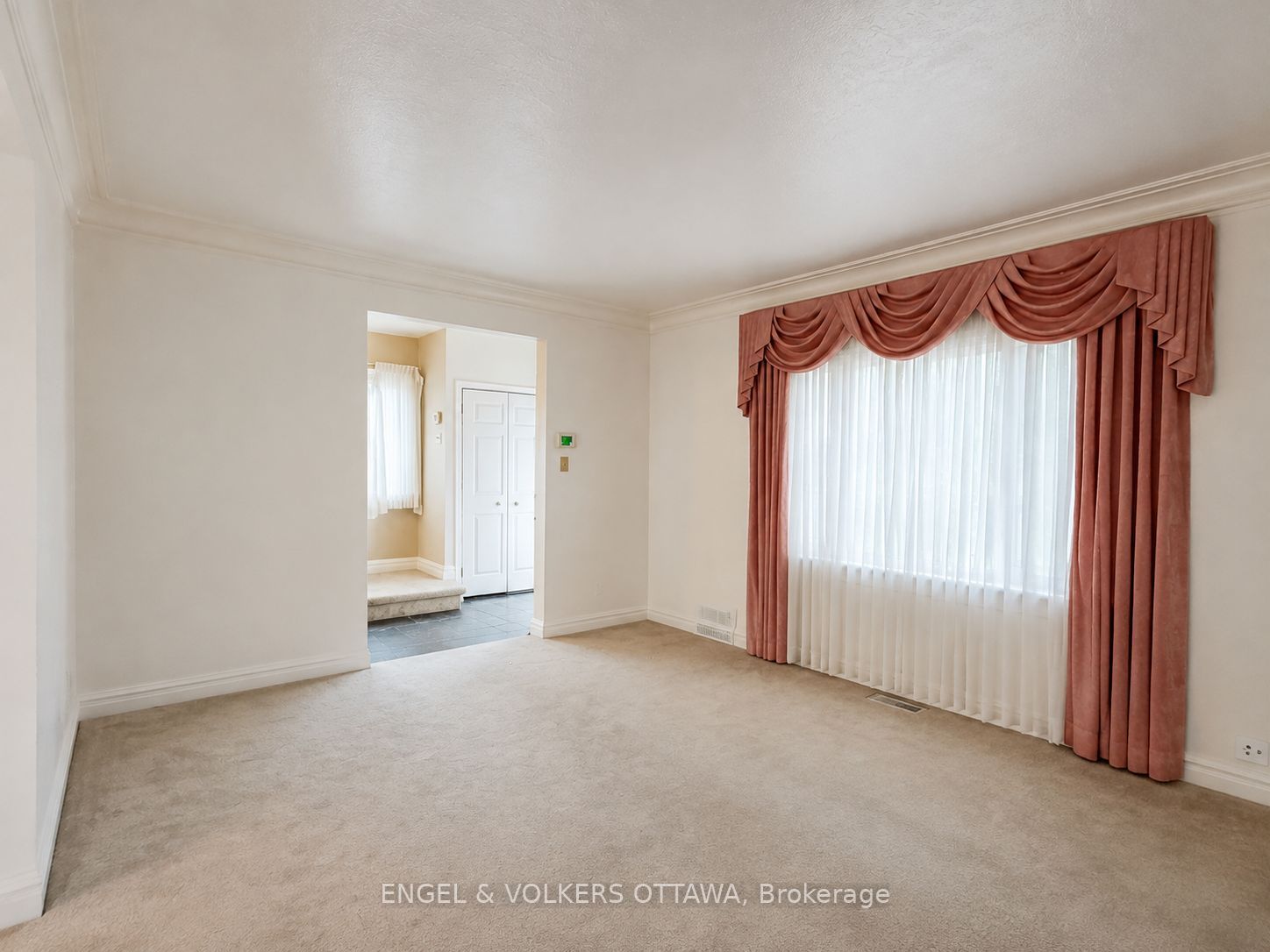 1216 Ridgemont Avenue, Hunt Club - South Keys and Area, ON K1V 6E7 photo 5
