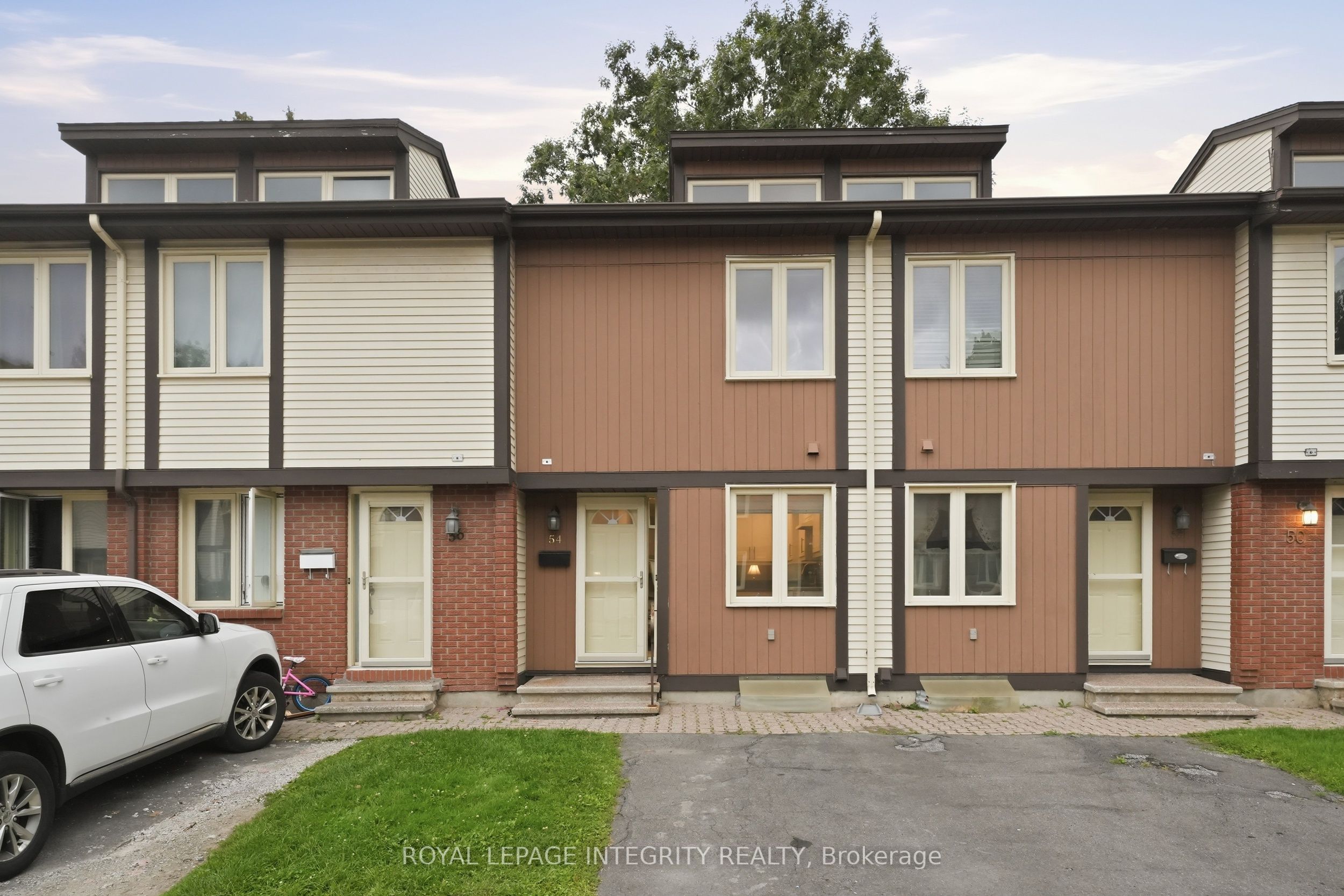 811 Connaught Avenue 54, Britannia Heights - Queensway Terrace N and Area, ON K2B 8K3 photo 2