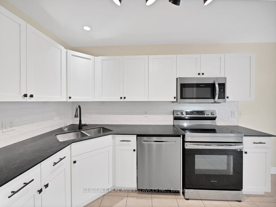 174 Mcbride Avenue, St. Catharines, ON L2S 4E3 photo 4
