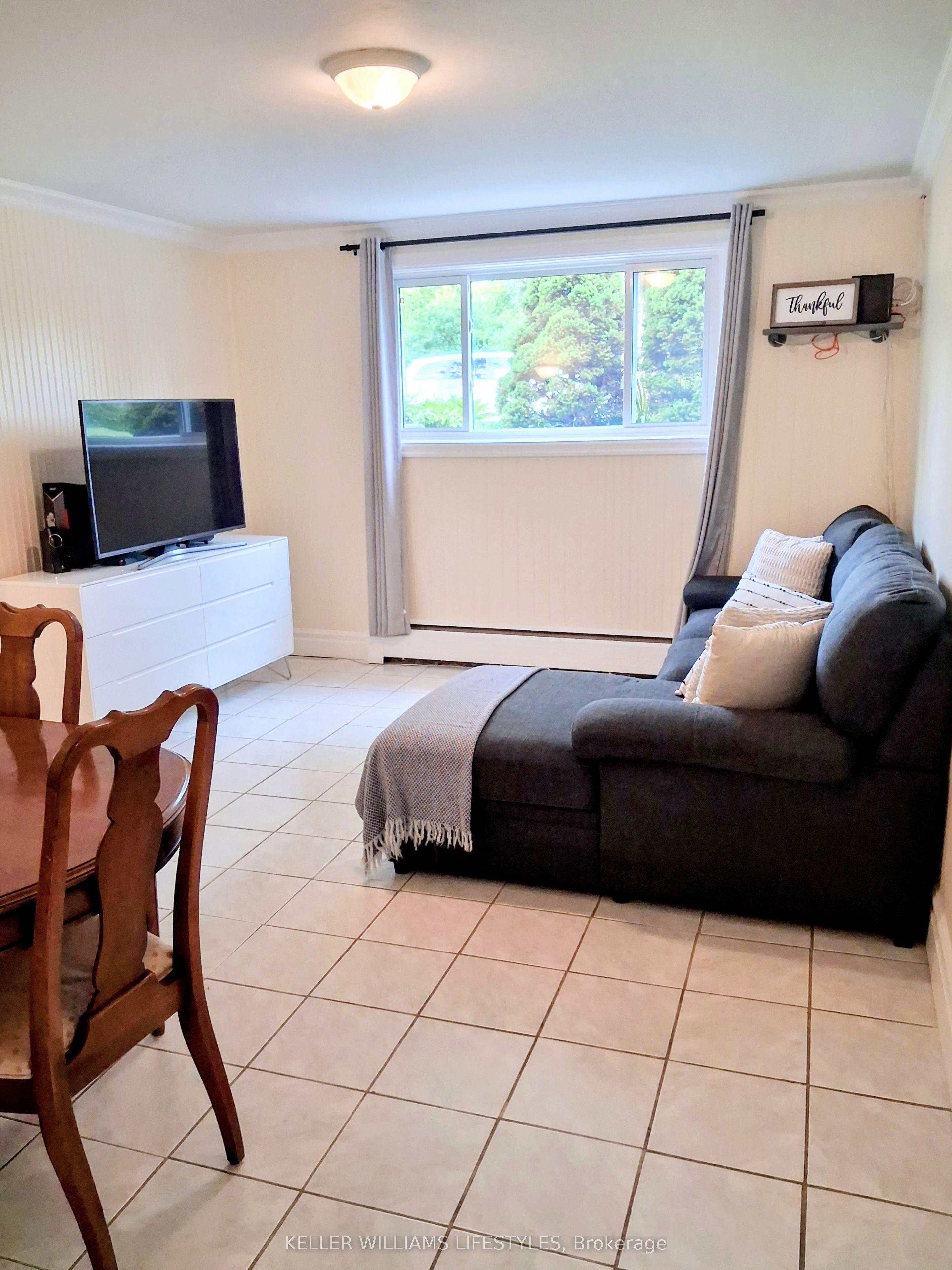 318 Base Line Road W, London South, ON N6J 1W1 photo 3