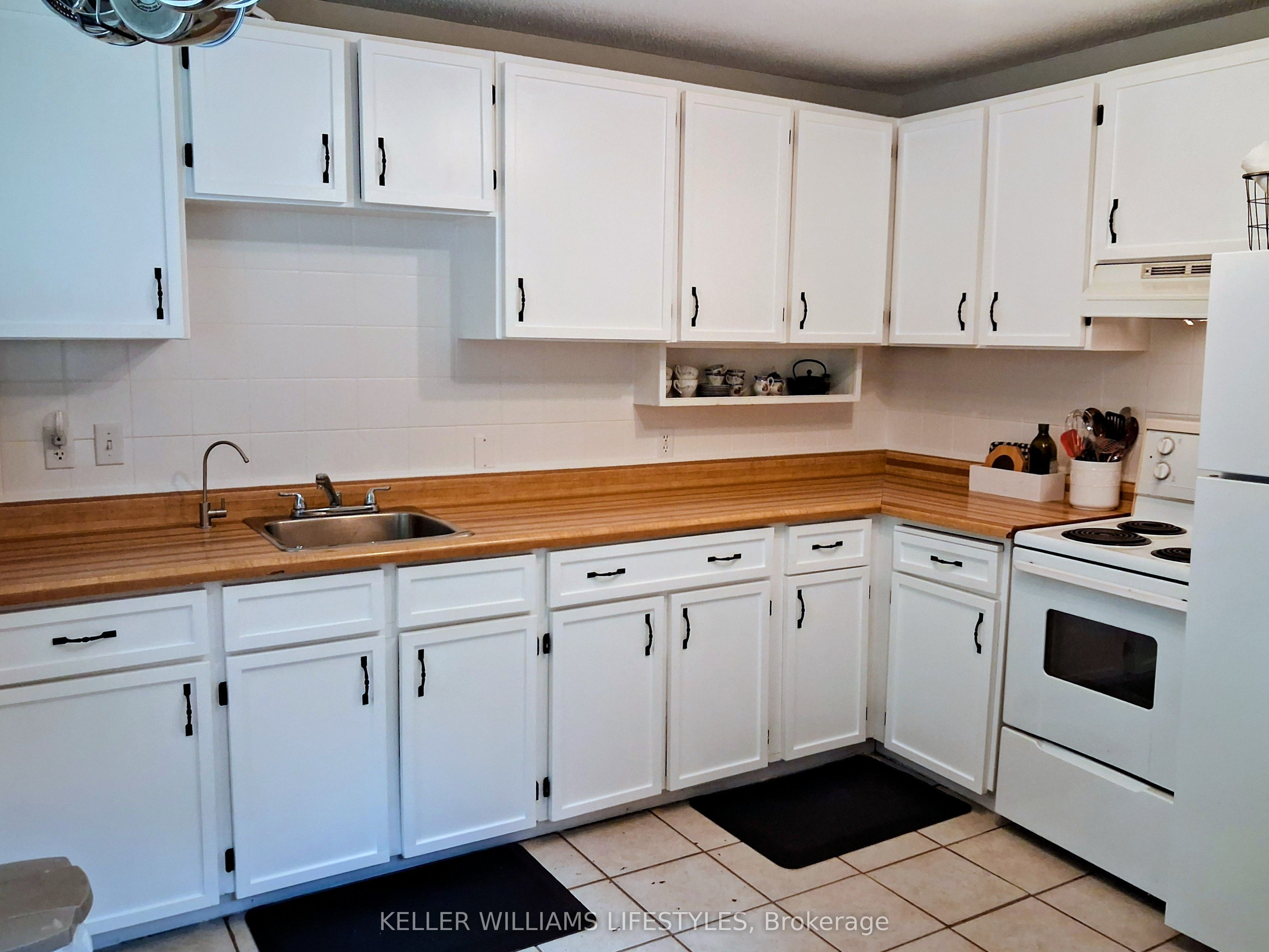 318 Base Line Road W, London South, ON N6J 1W1 photo 4