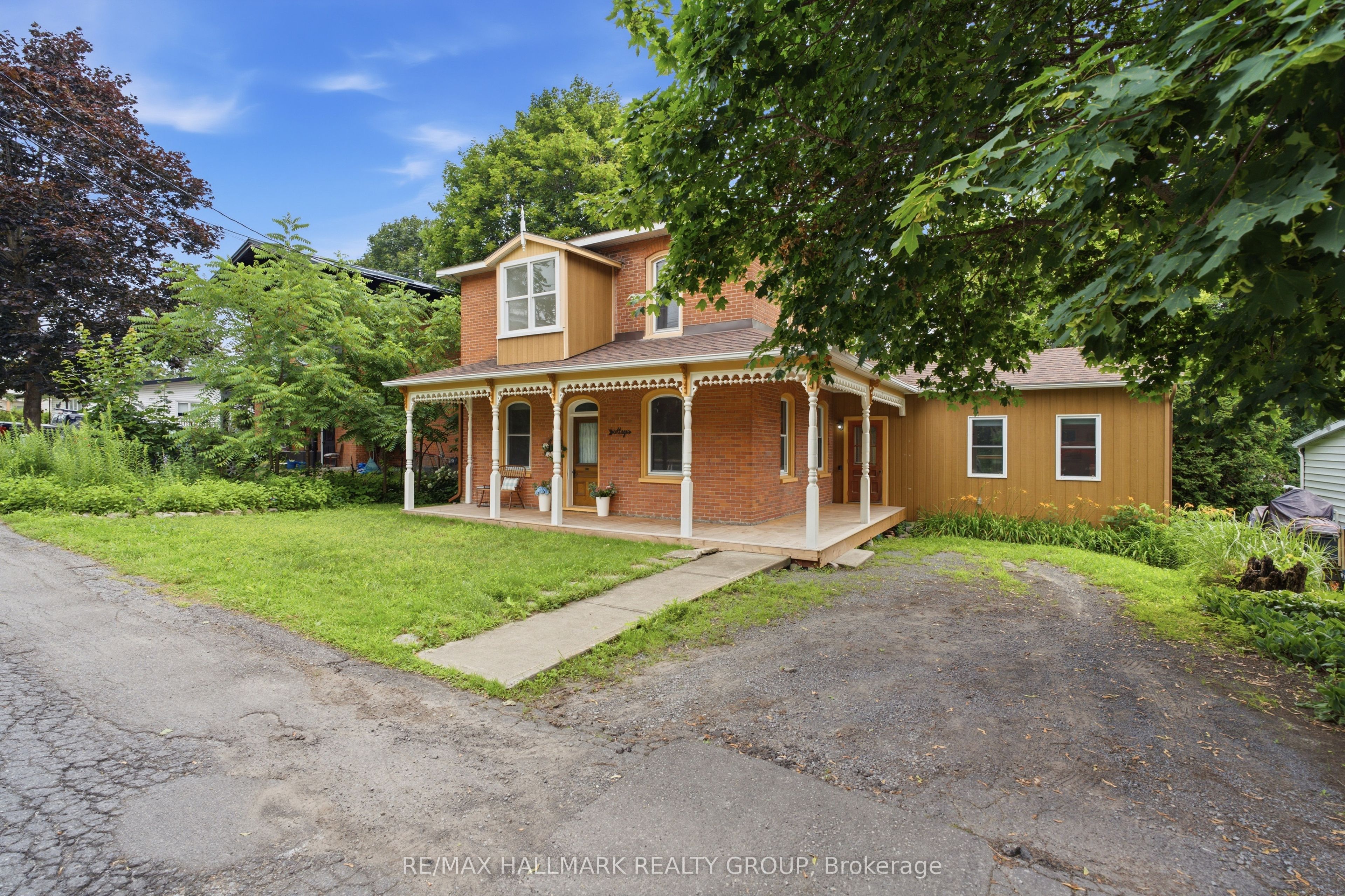 71 Union Street, Champlain, ON K0B 1R0