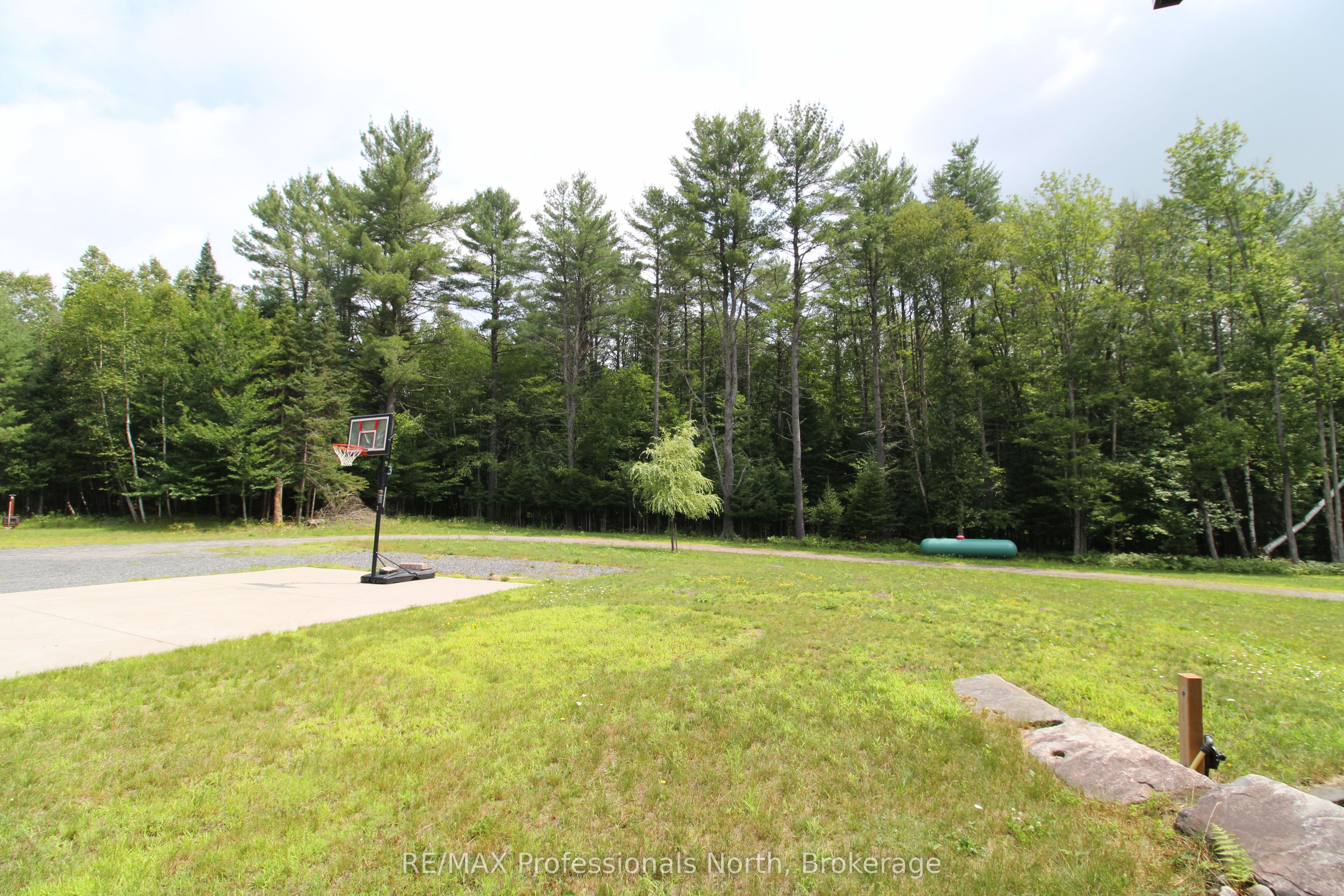 1196 Ravenscliffe Road, Huntsville, ON P1H 0J3 photo 4
