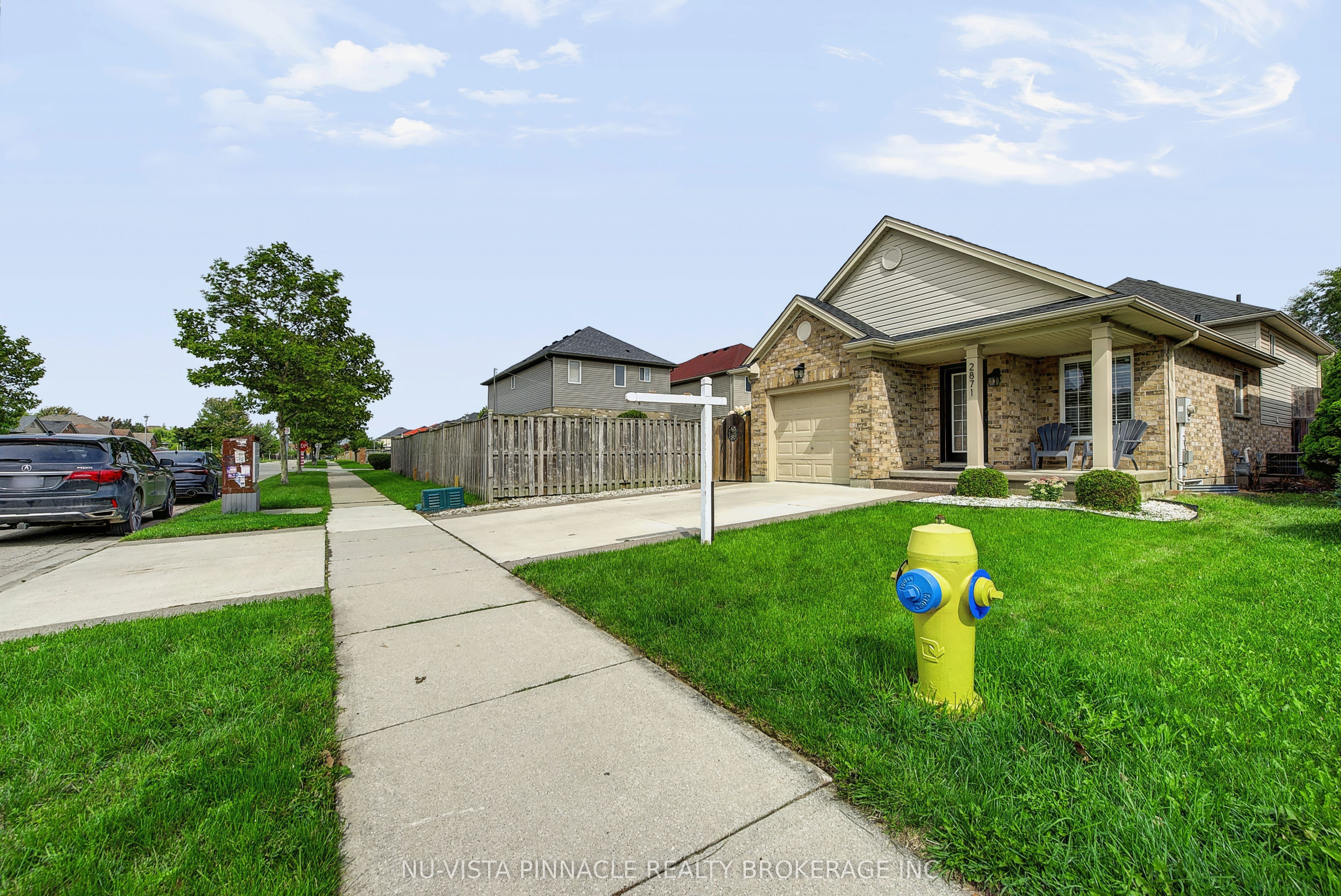 2871 Meadowgate Boulevard, London South, ON N6M 1L3 photo 3