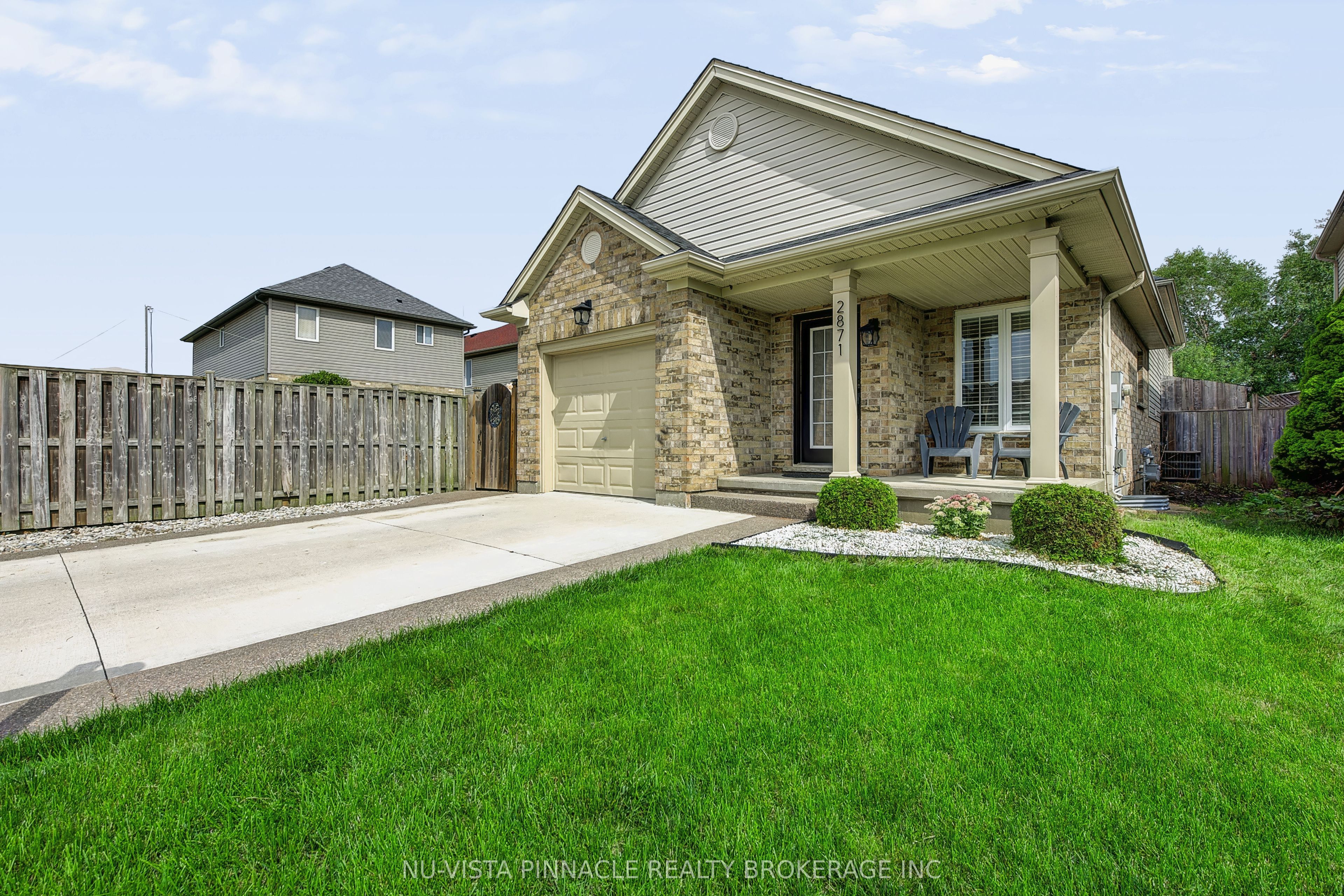 2871 Meadowgate Boulevard, London South, ON N6M 1L3 photo 4