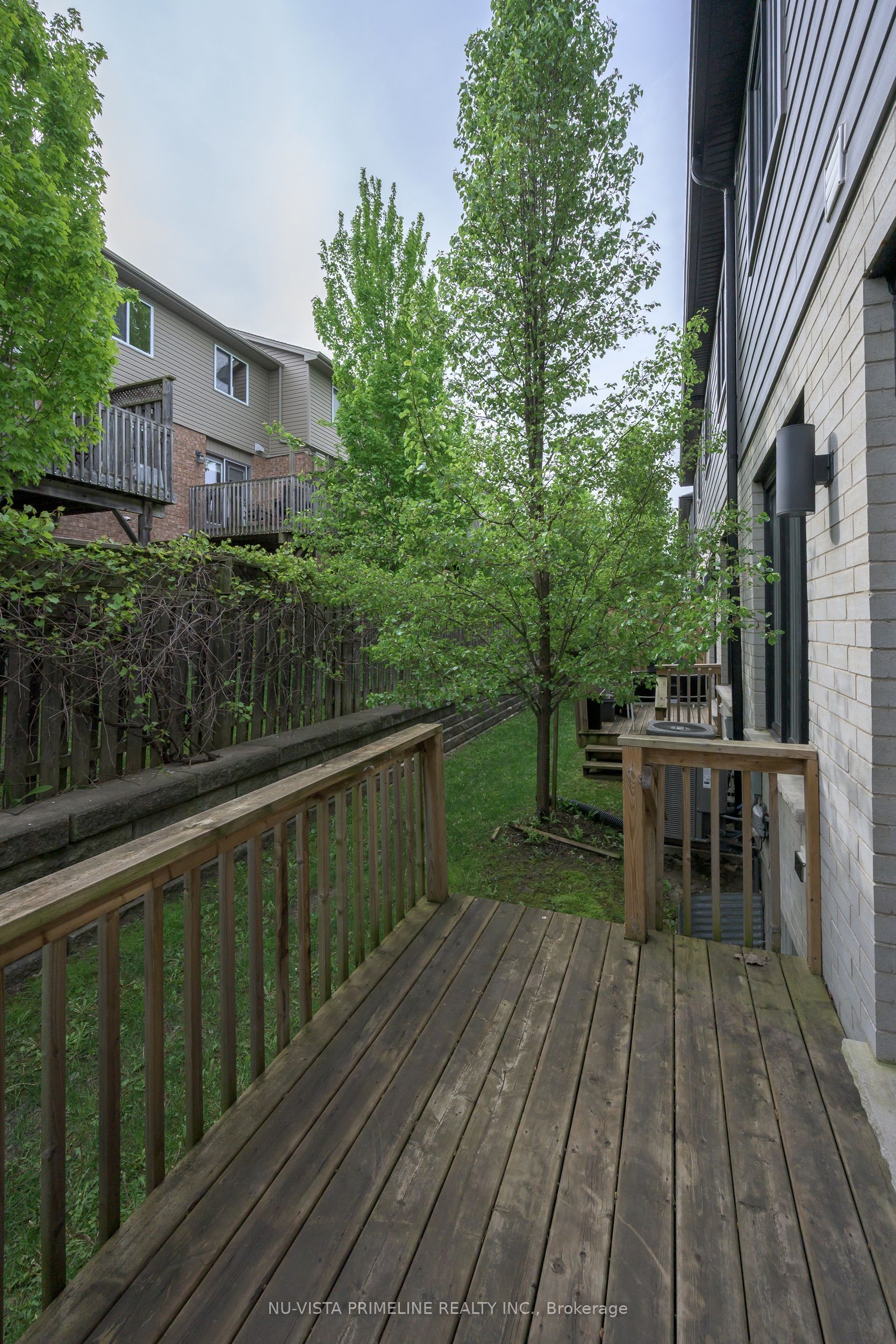 1570 Coronation Drive 16, London North, ON N6G 5P0 photo 3