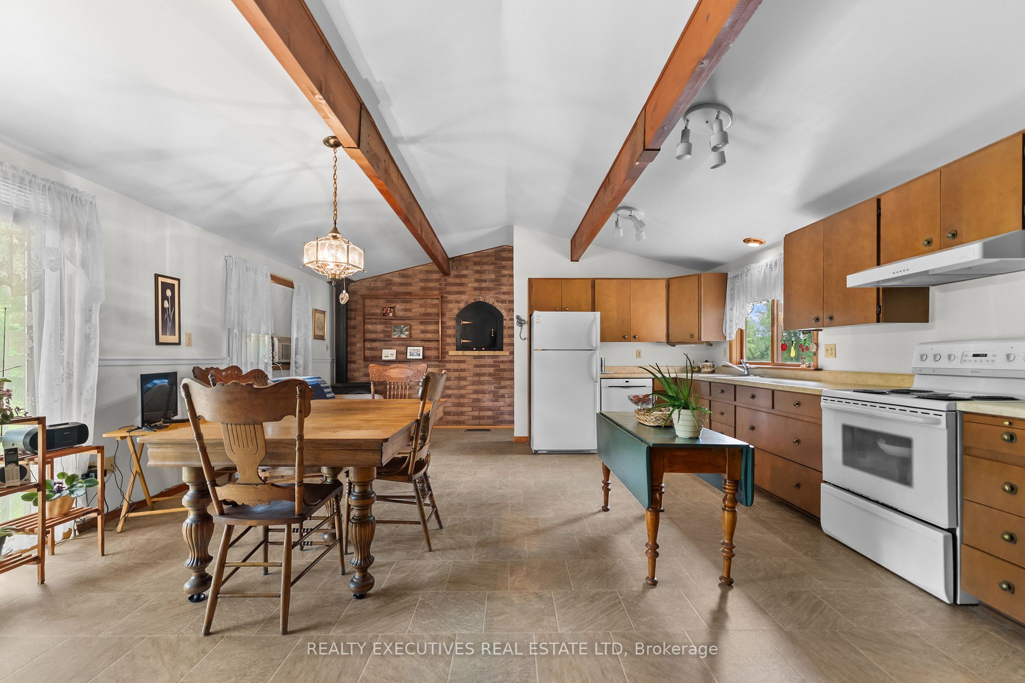 785 Boundary Road, North Dundas, ON K0E 1S0 photo 5