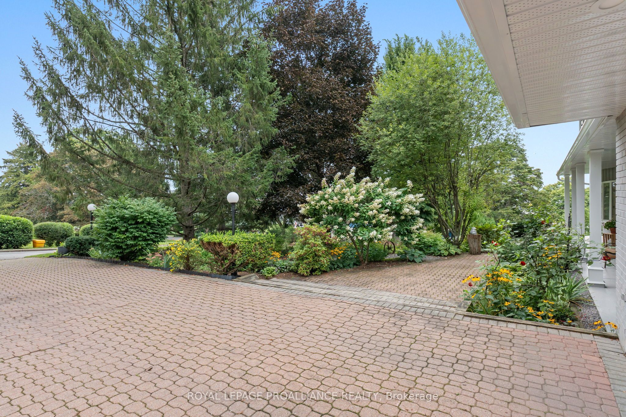 5 Rockcliffe Road, Brockville, ON K6C 5Z5 photo 3