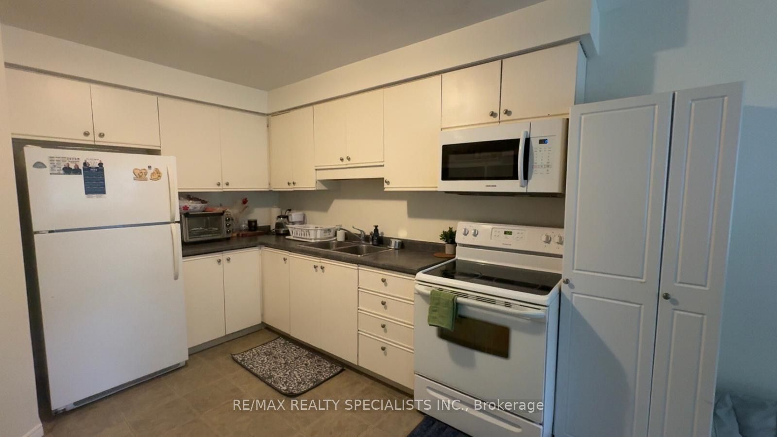 159 Brantwood Park Road 159A, Brantford, ON N3P 1Y1 photo 2