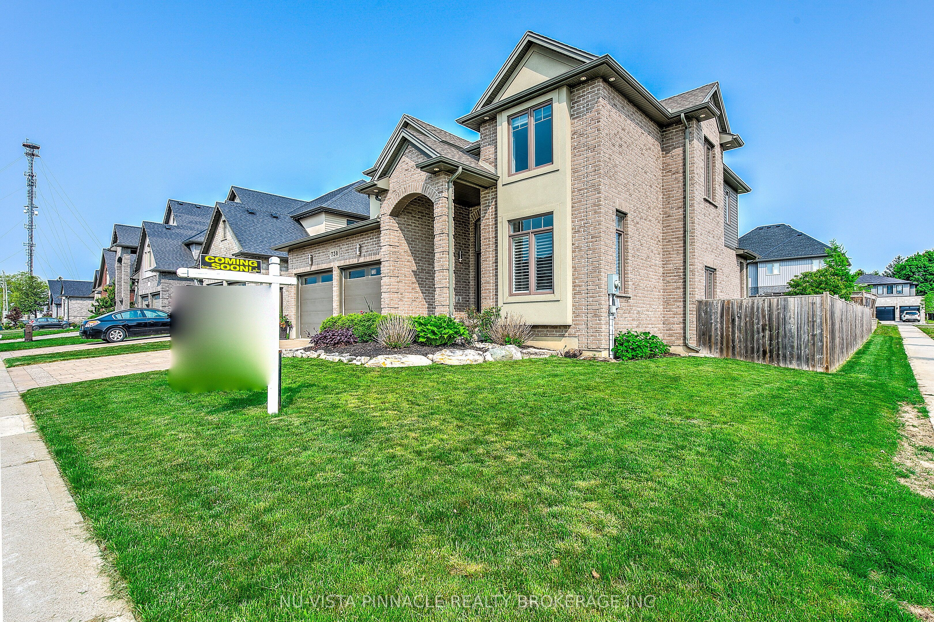 738 Hickoryridge Common, London North, ON N6G 0M9 photo 3