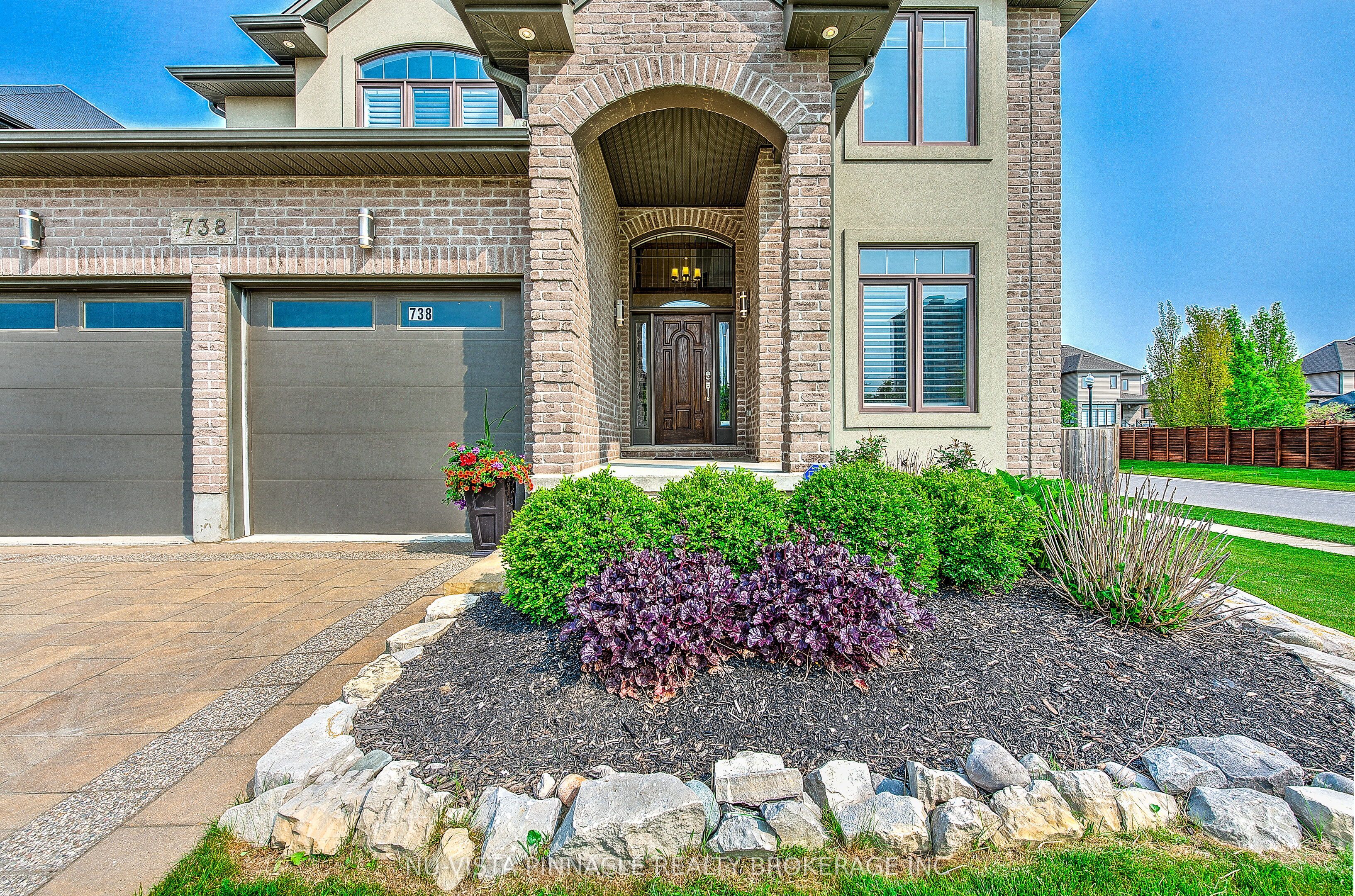 738 Hickoryridge Common, London North, ON N6G 0M9 photo 5