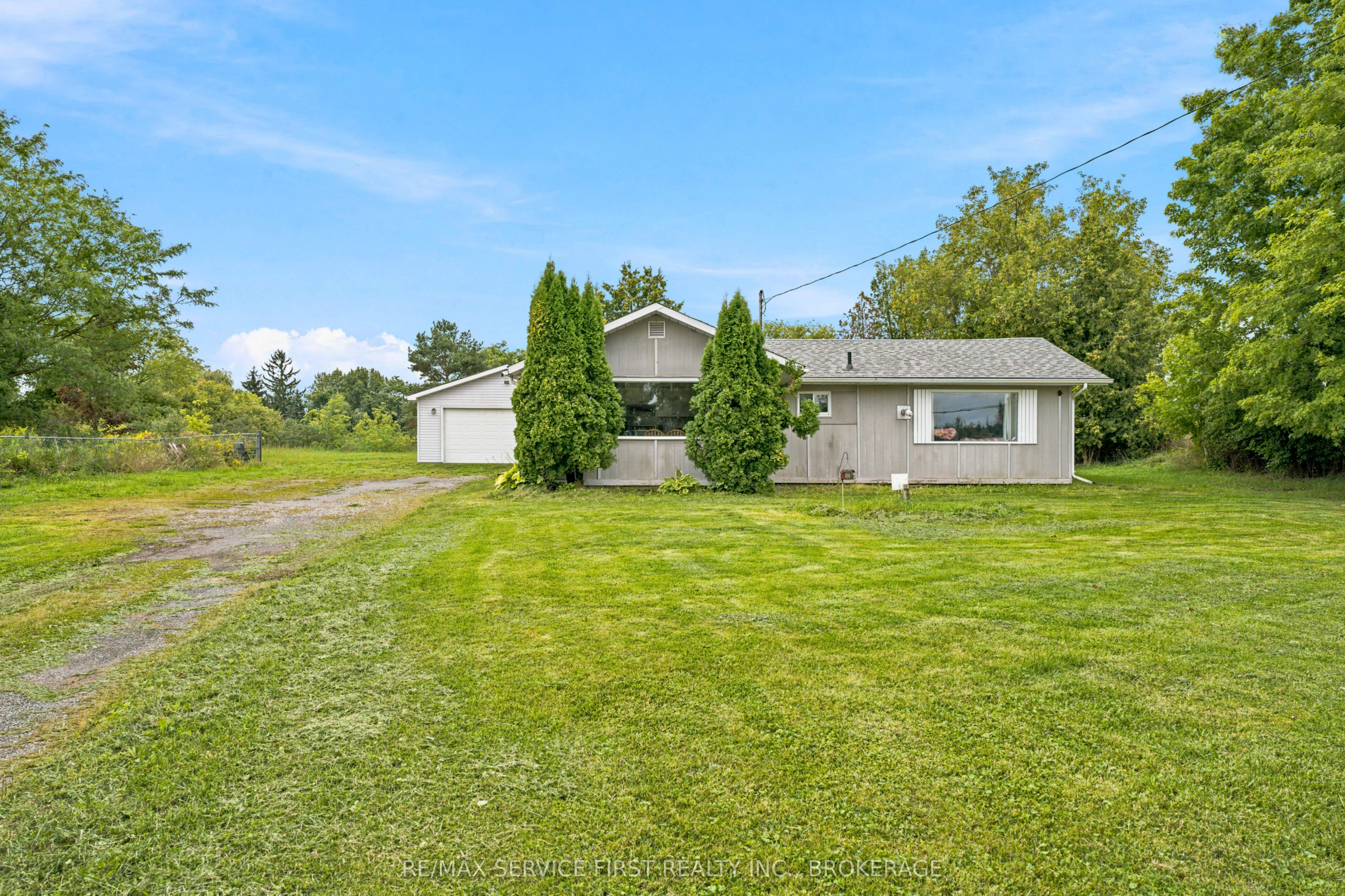 2867 2 Highway, Kingston, ON K7L 5H6 photo 2