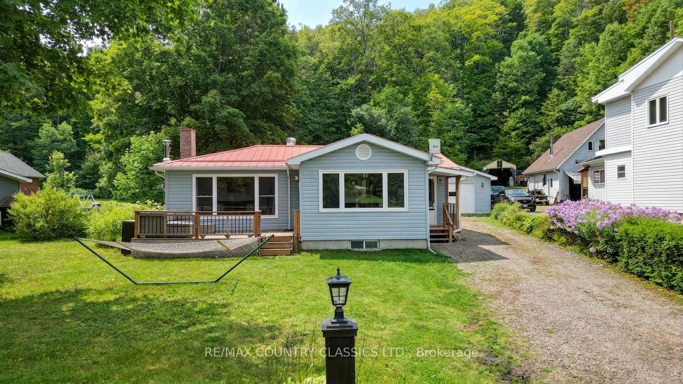 1055 Burleigh Road, Highlands East, ON K0L 3C0 photo 3