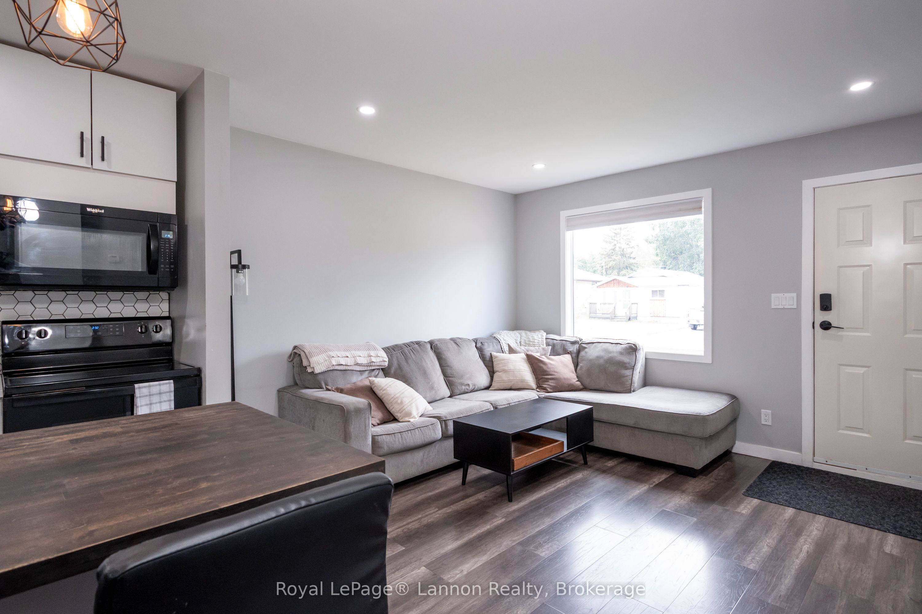 825 Newport Avenue, Thunder Bay, ON P7A 6J8 photo 4