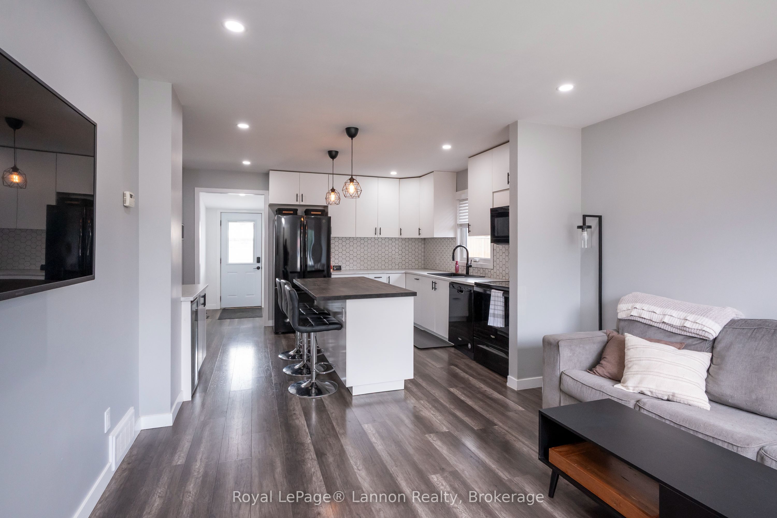825 Newport Avenue, Thunder Bay, ON P7A 6J8 photo 5