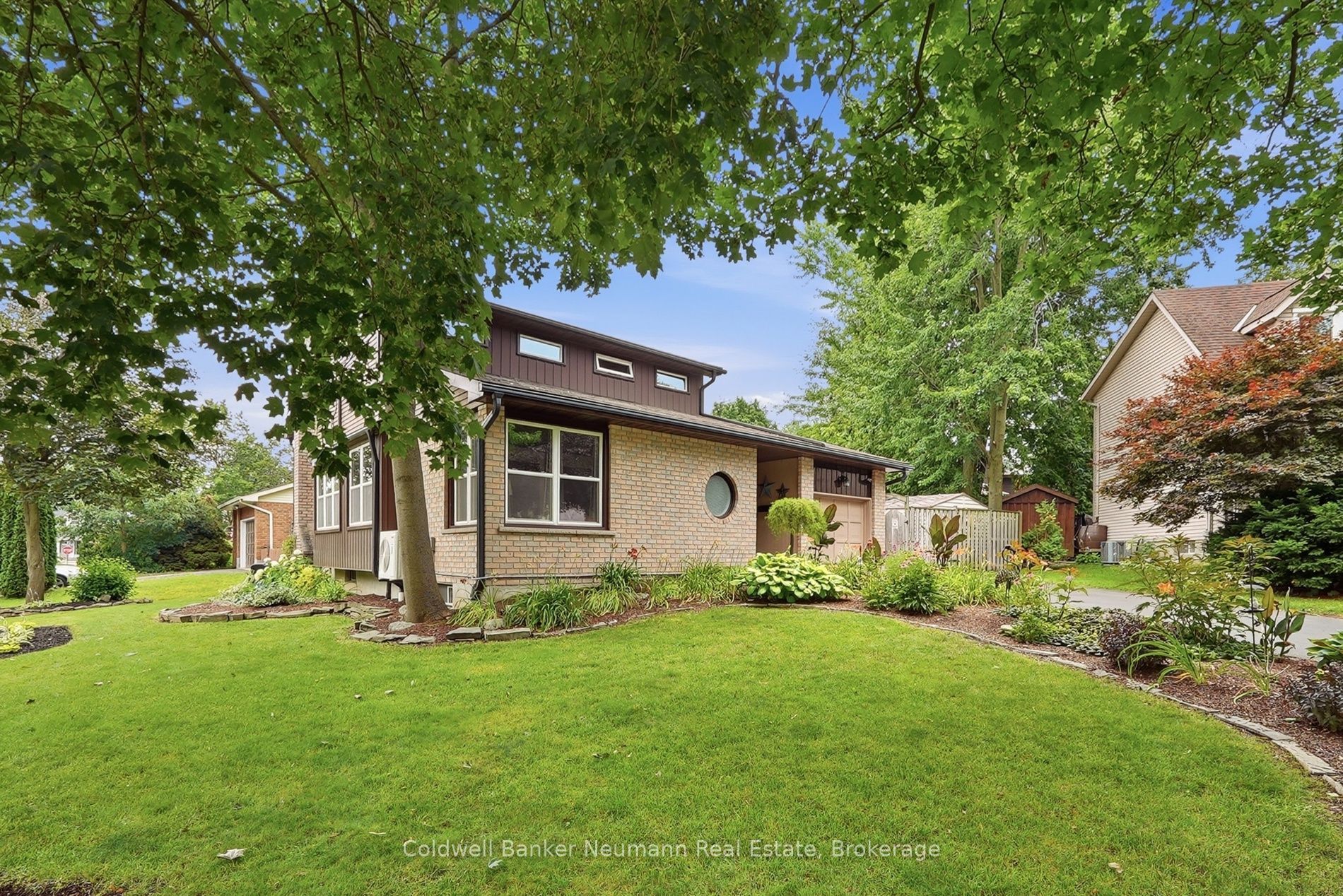8 Pickwick Place, Guelph, ON N1H 7V8 photo 2