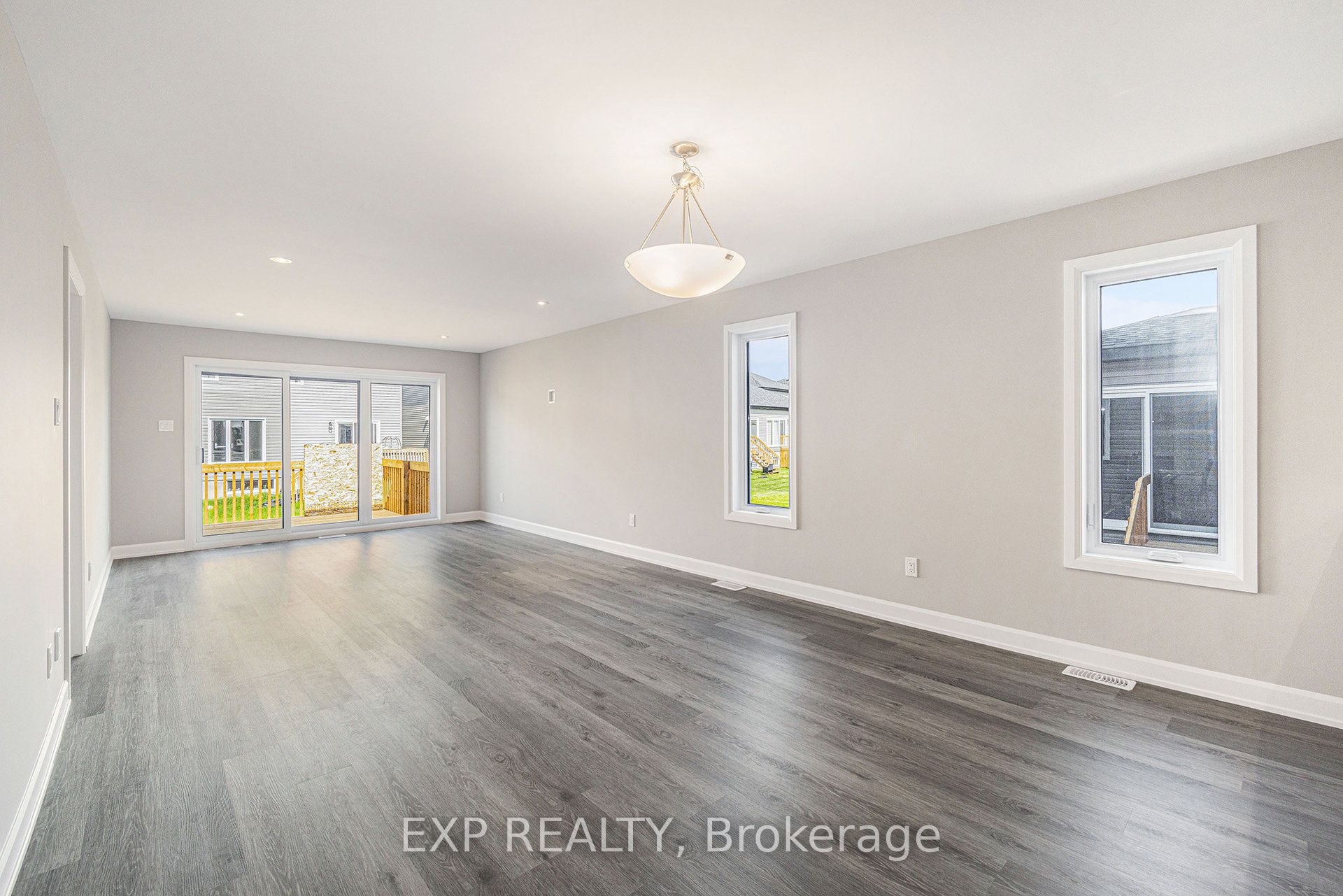 1227 MONTBLANC Crescent, Russell, ON K0A 1W0 photo 5