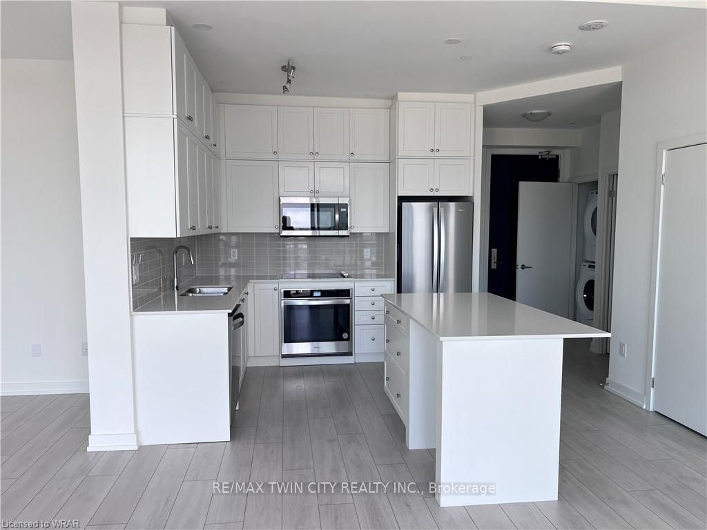 55 Duke Street, Kitchener, ON N2H 0C9 photo 4