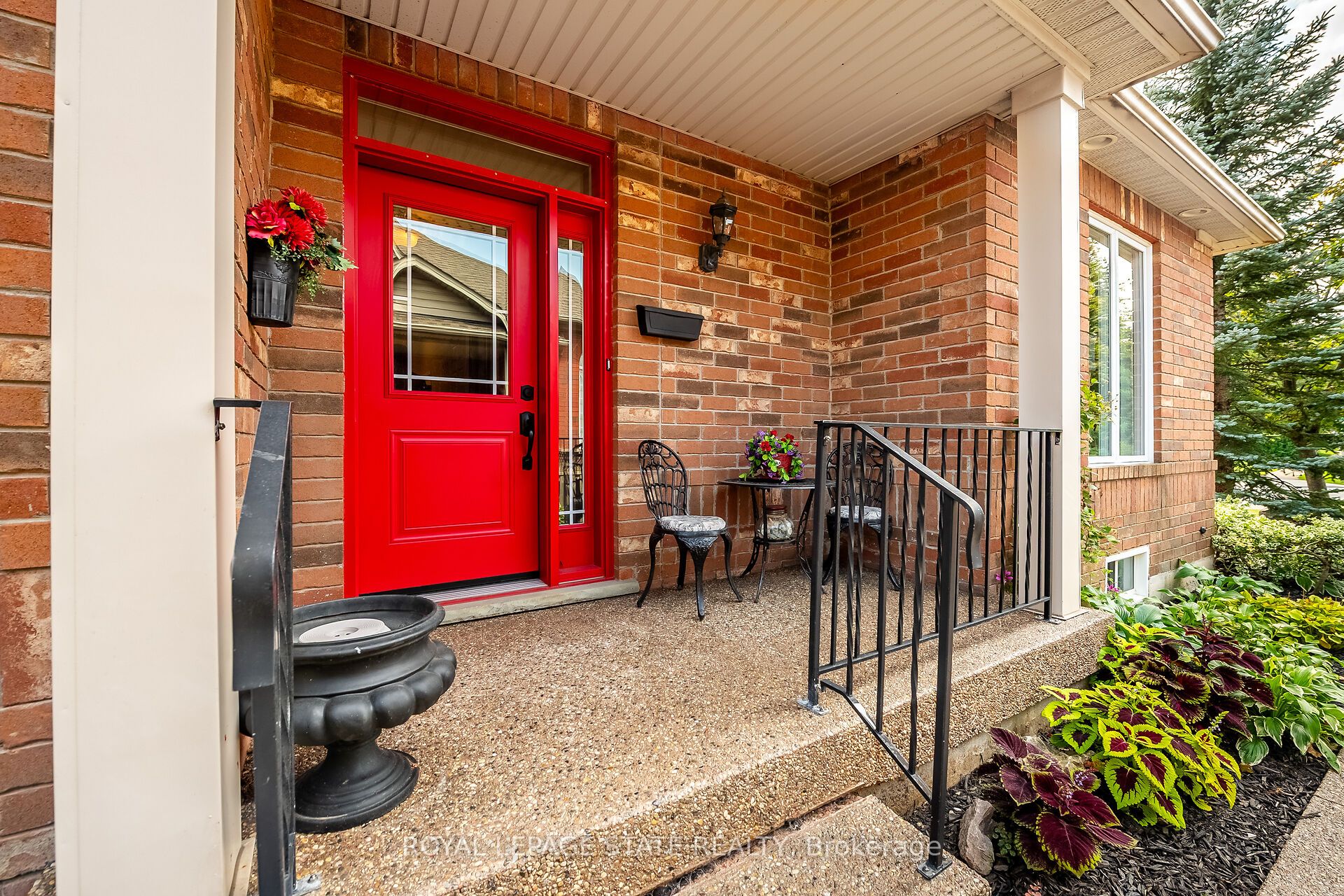 159 Thoroughbred Boulevard, Hamilton, ON L9K 1N2 photo 3