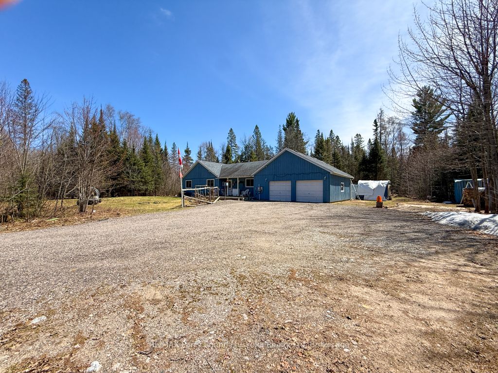 1819 Machar Strong Boundary Road W, Strong, ON P0A 1Z0 photo 3