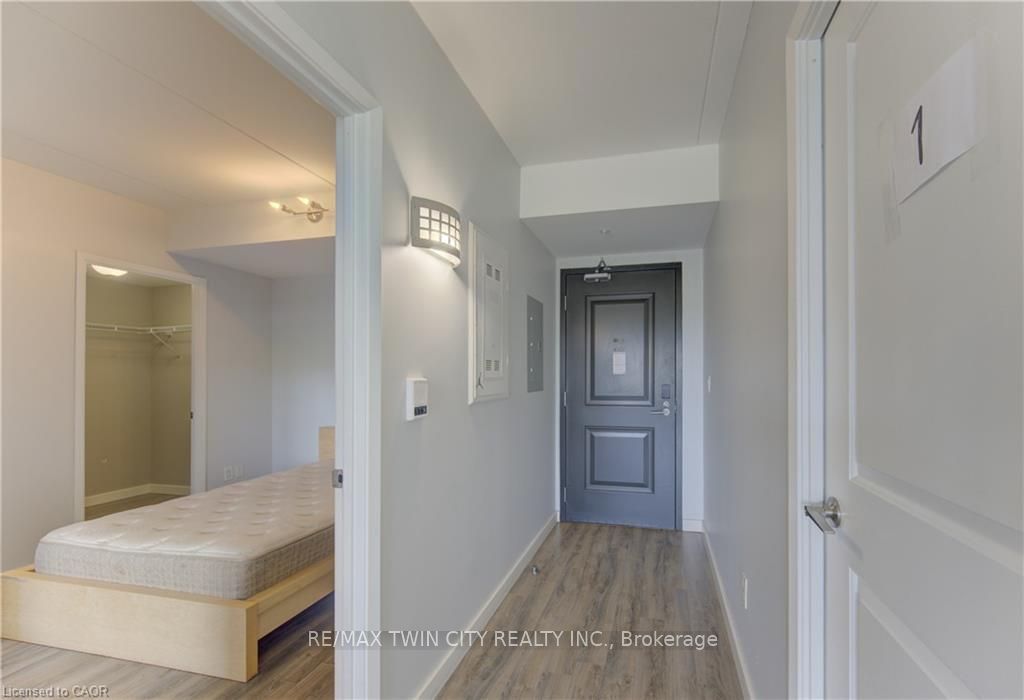 1291 GORDON Street 327, Guelph, ON N1L 0M5 photo 4