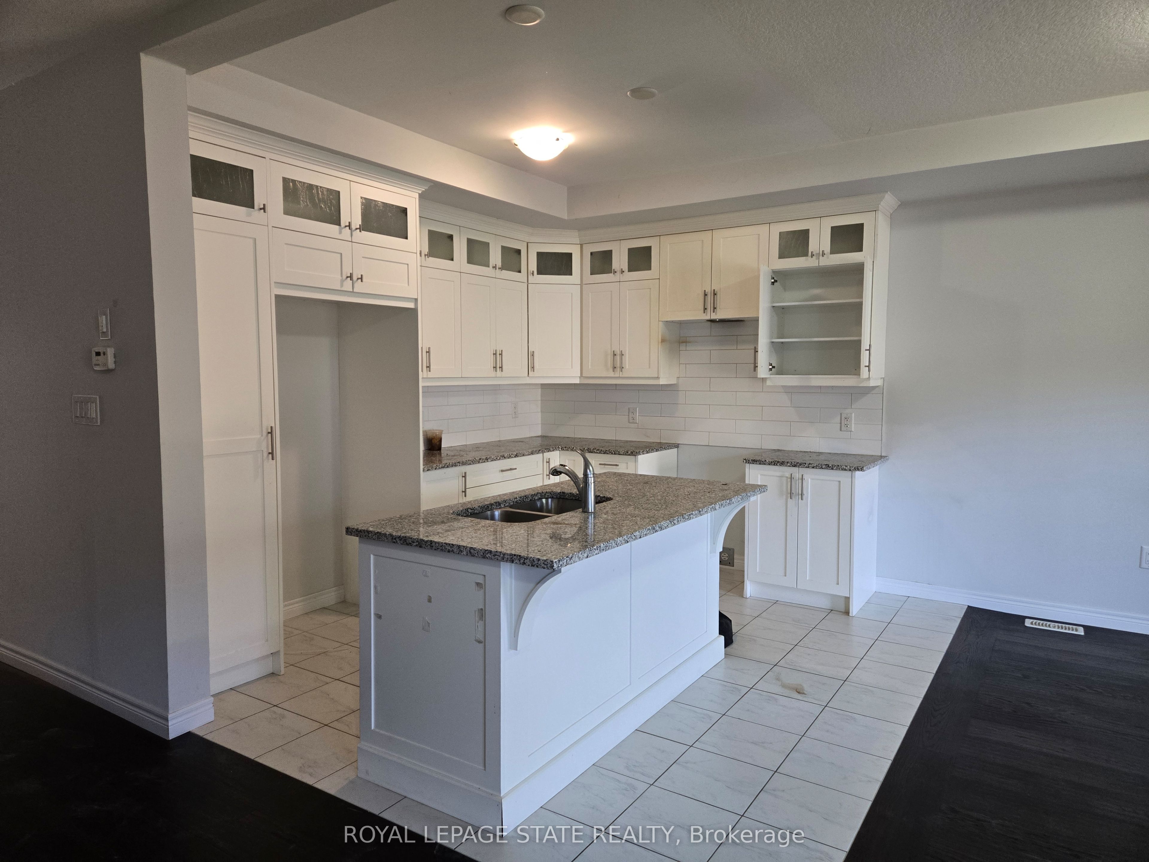 28 Alayche Trail, Welland, ON L3C 0J7 photo 2