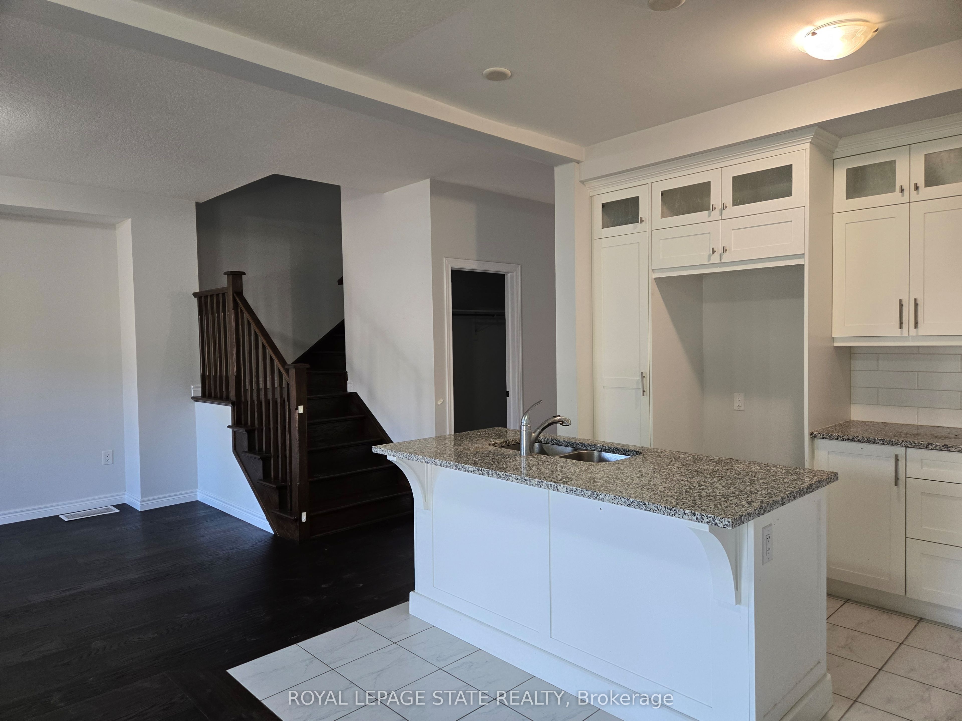 28 Alayche Trail, Welland, ON L3C 0J7 photo 5
