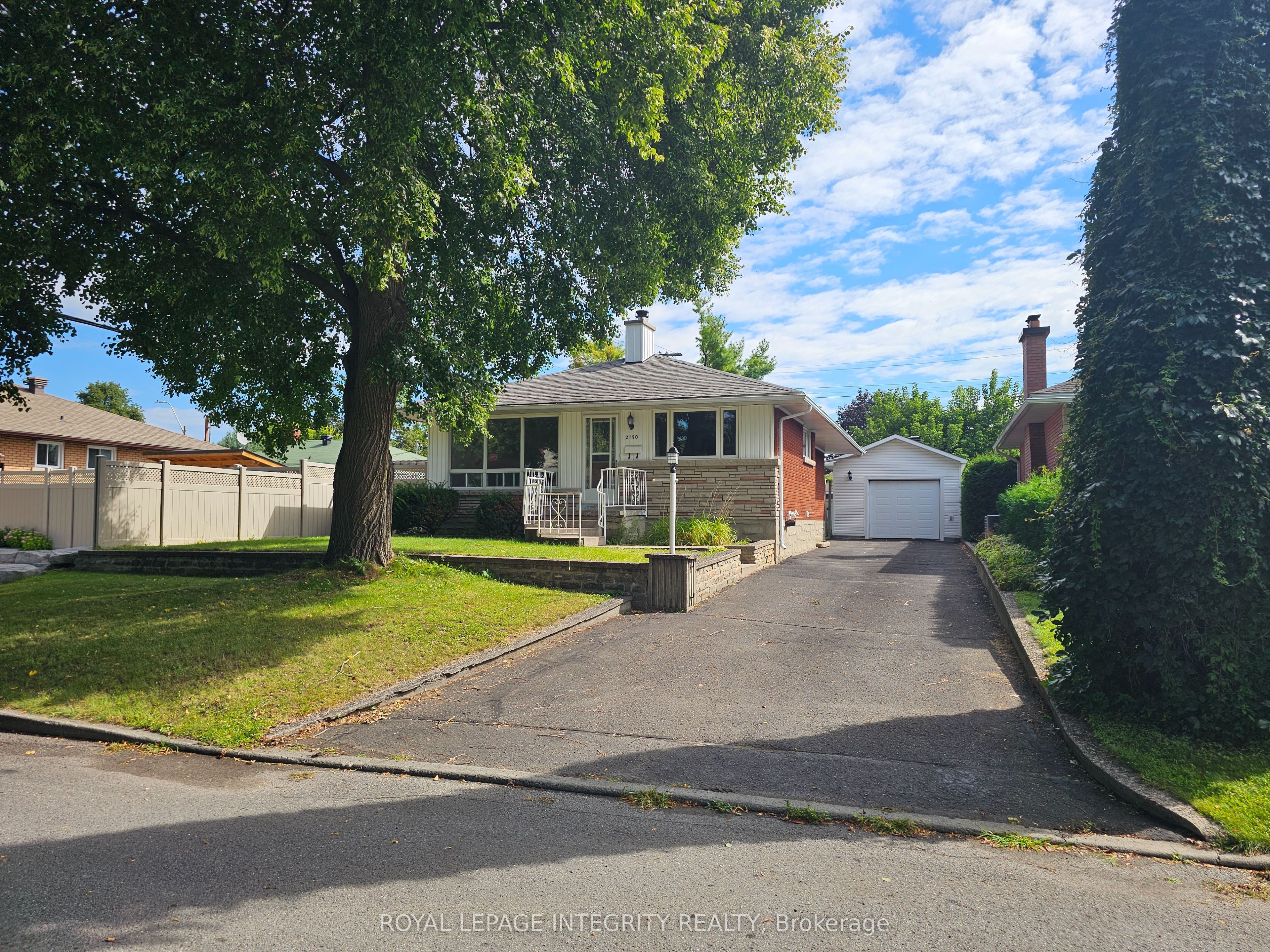 2150 Lemay Crescent, Elmvale Acres and Area, ON K1G 2X4 photo 2