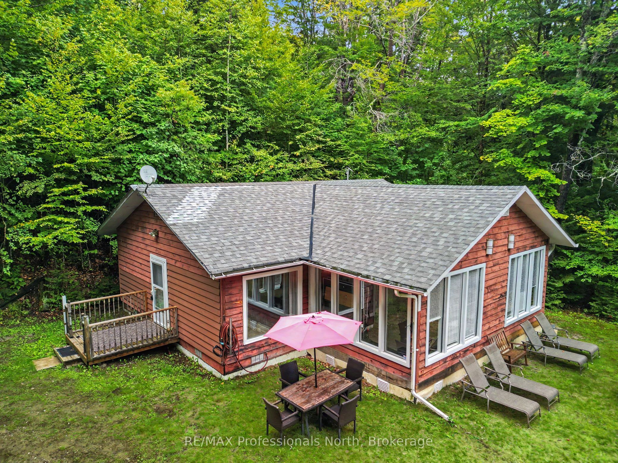 1363 Ross Lake Road, Dysart et al, ON K0M 1S0 photo 2