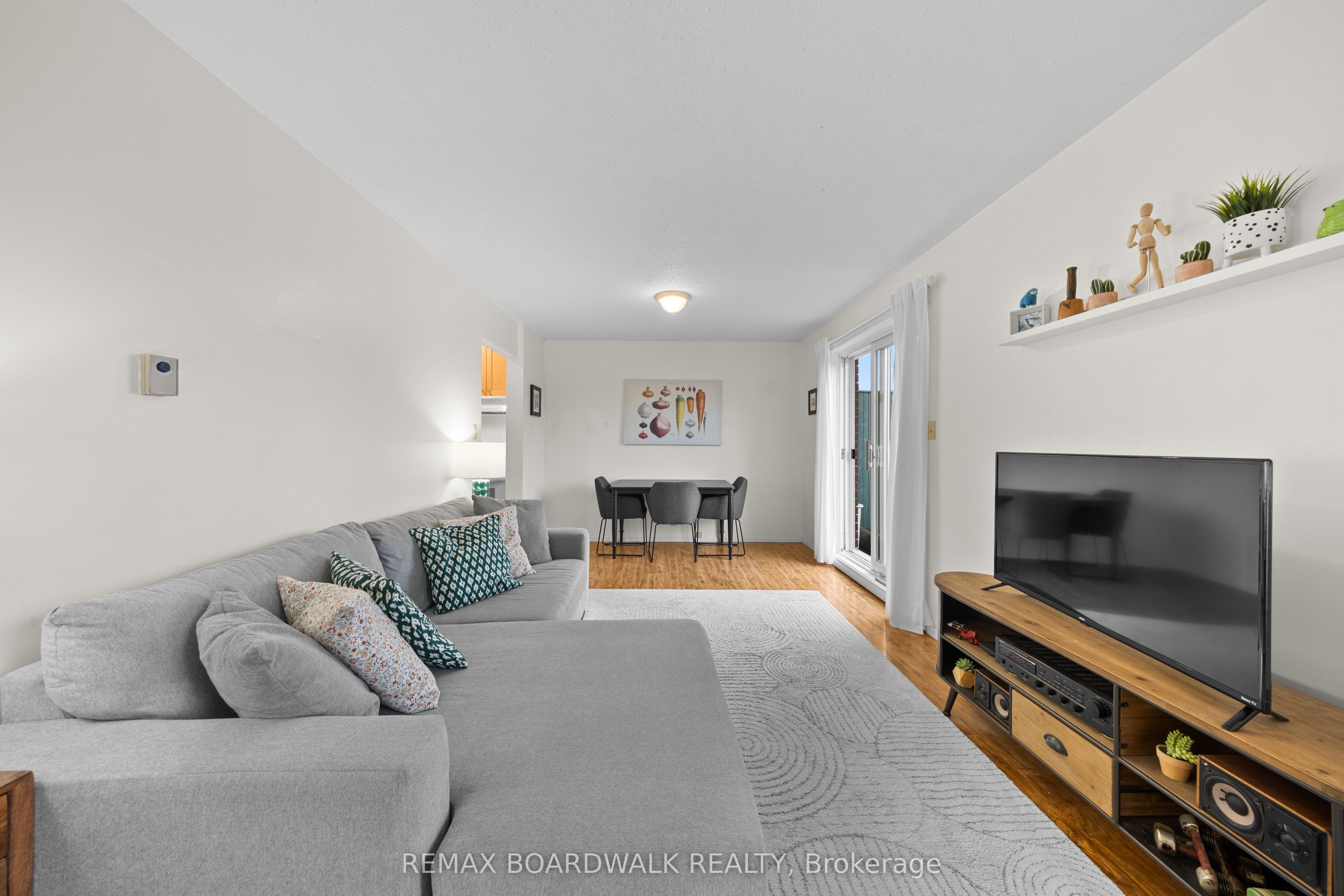 299 Thomas Street 204, Carleton Place, ON K7C 4B8 photo 4