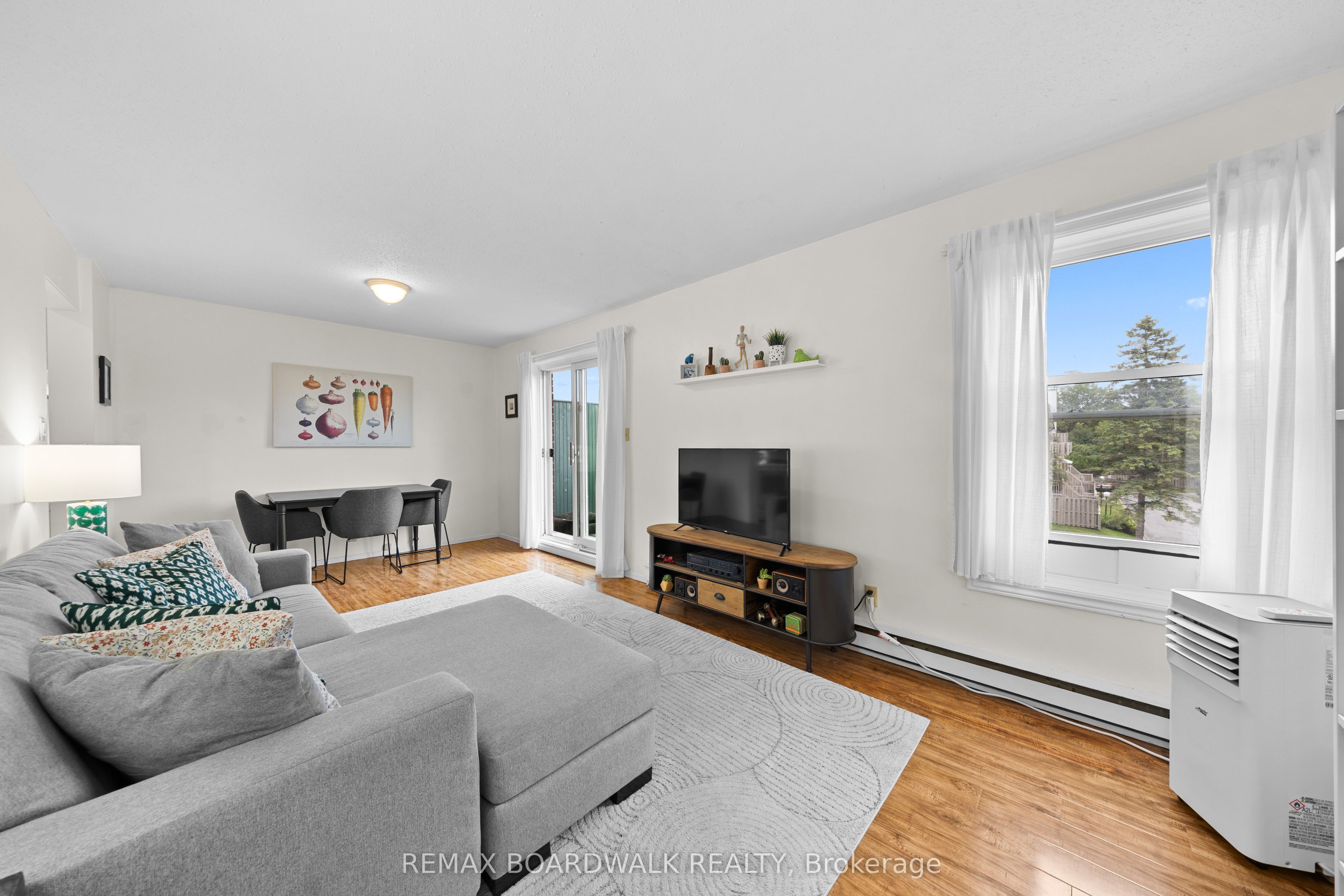 299 Thomas Street 204, Carleton Place, ON K7C 4B8 photo 5