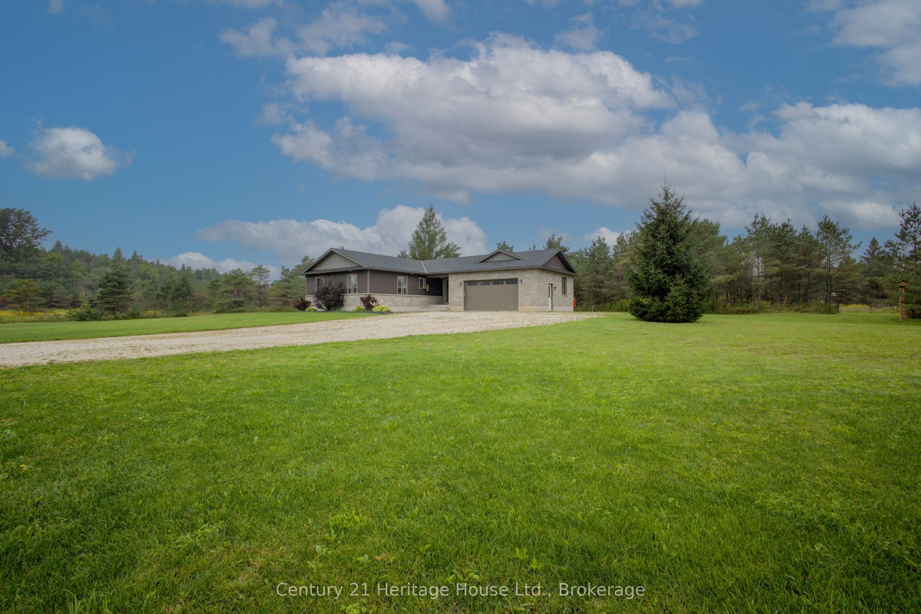 201 Hutton Hill Road, West Grey, ON N0G 1R0 photo 3