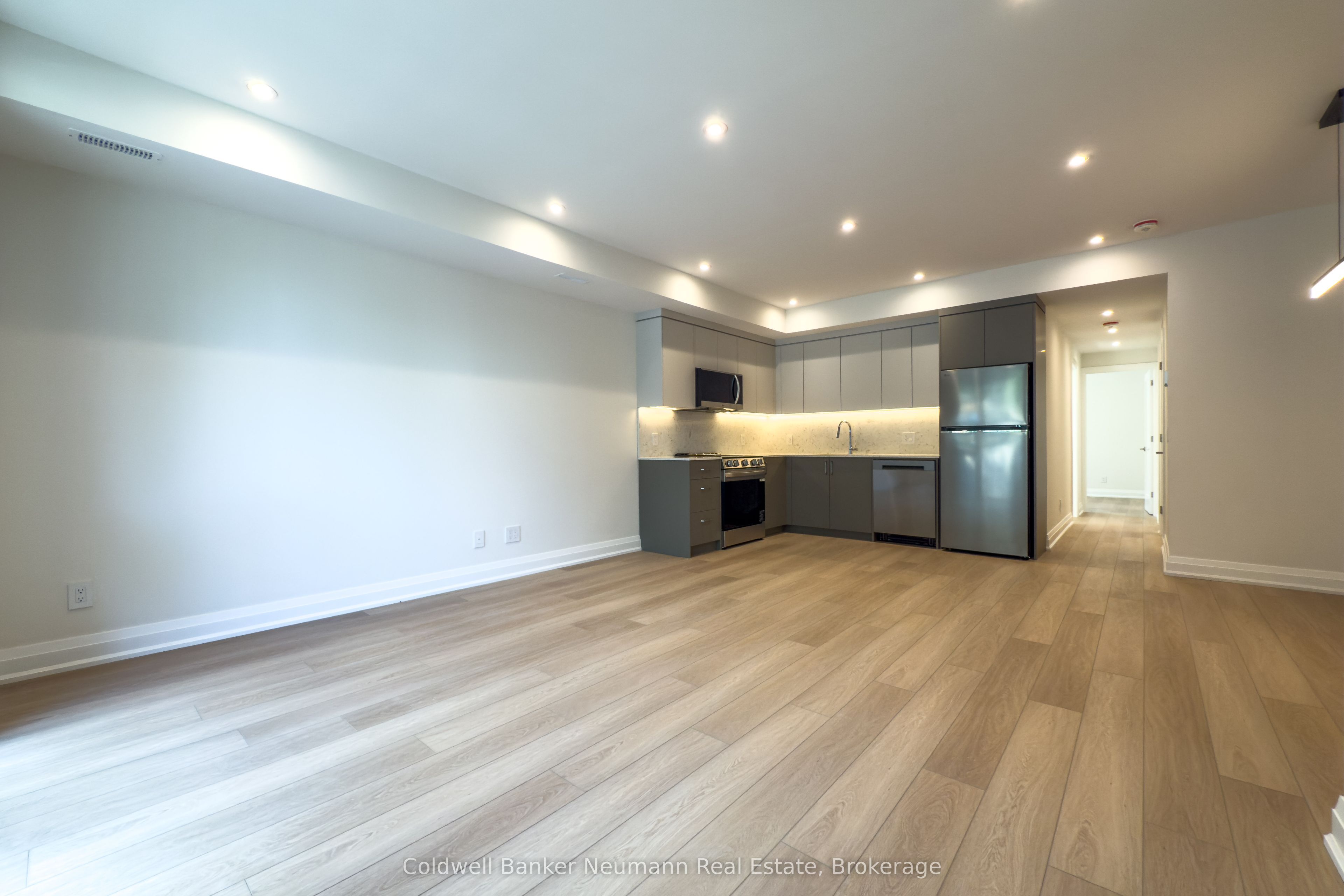 14 Stevenson Street N 1, Guelph, ON N1E 5A4 photo 4